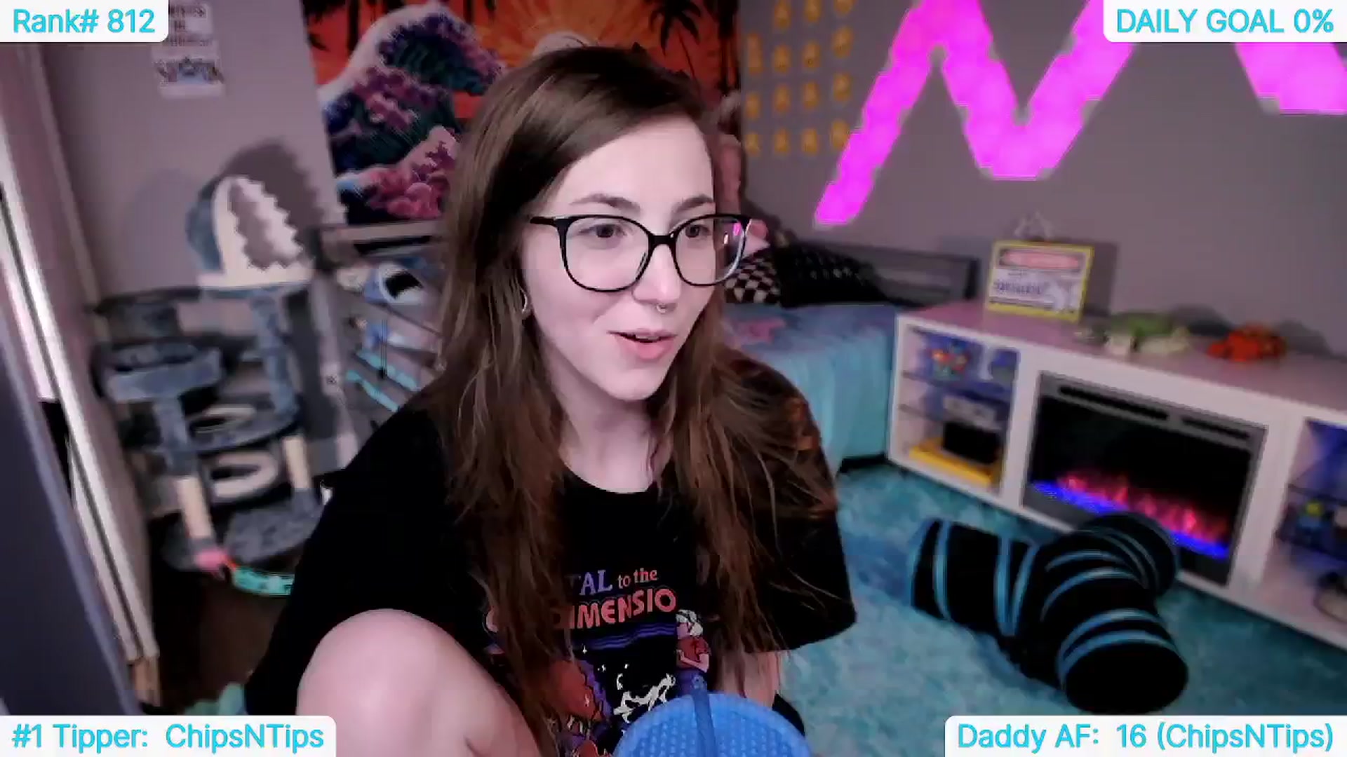 Gallery image thumbnail from TheSharkQueen's myfreecams stream on, 06/19/2024, 04:22 image 1 of 20