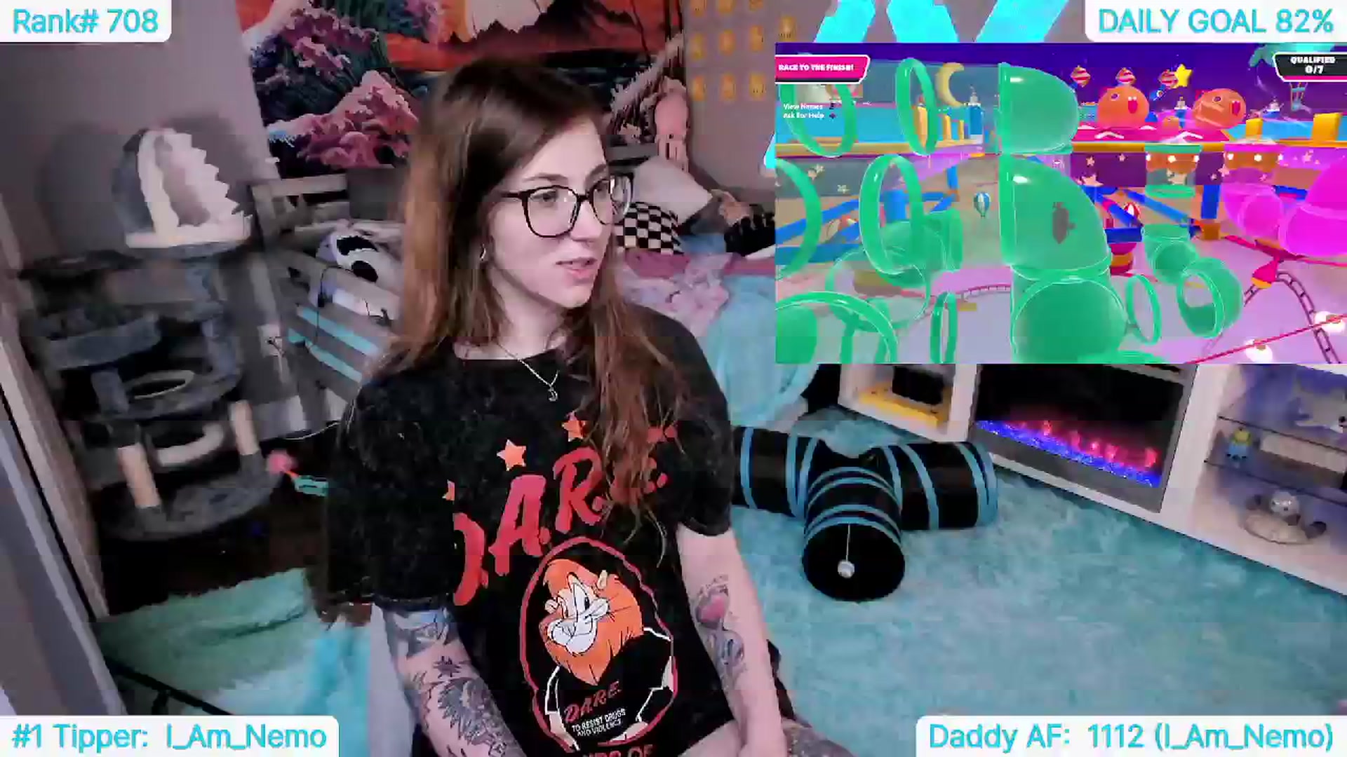 Gallery image thumbnail from TheSharkQueen's myfreecams stream on, 06/22/2024, 09:36 image 12 of 20
