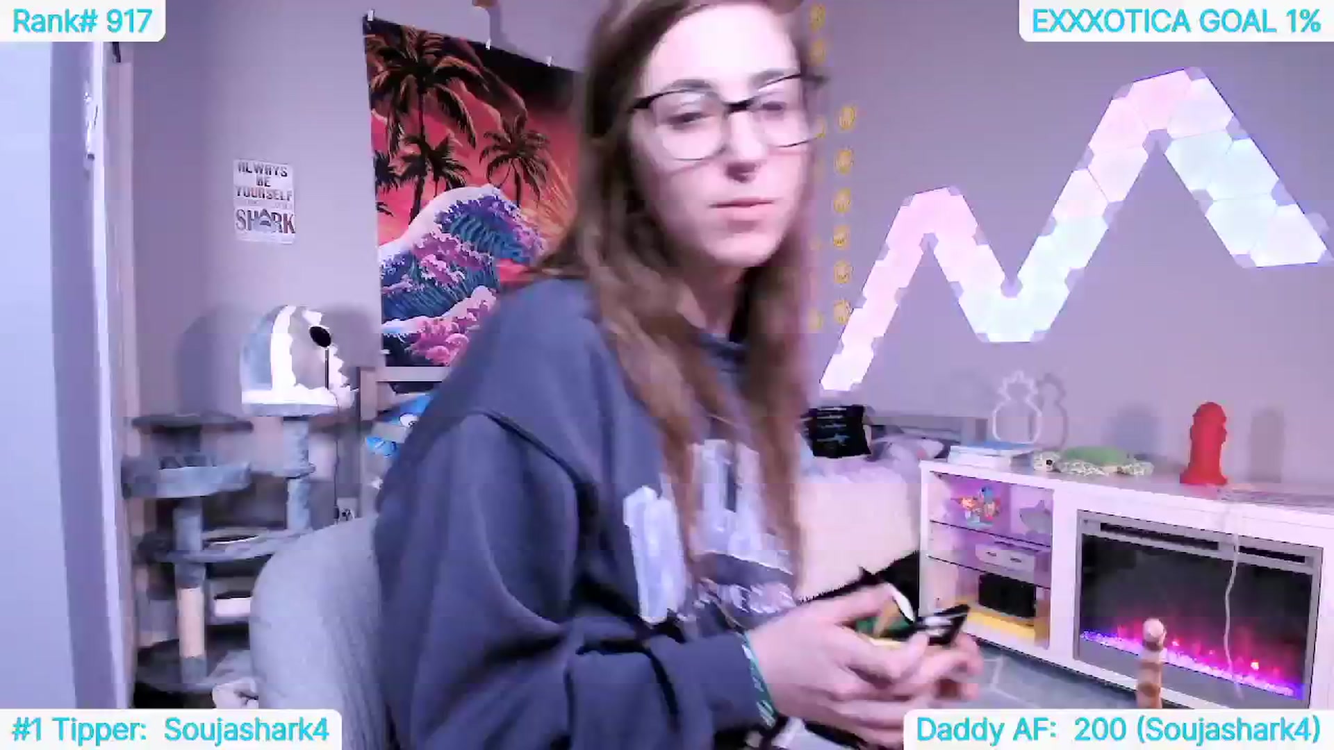Gallery image thumbnail from TheSharkQueen's myfreecams stream on, 06/29/2024, 22:39 image 8 of 20