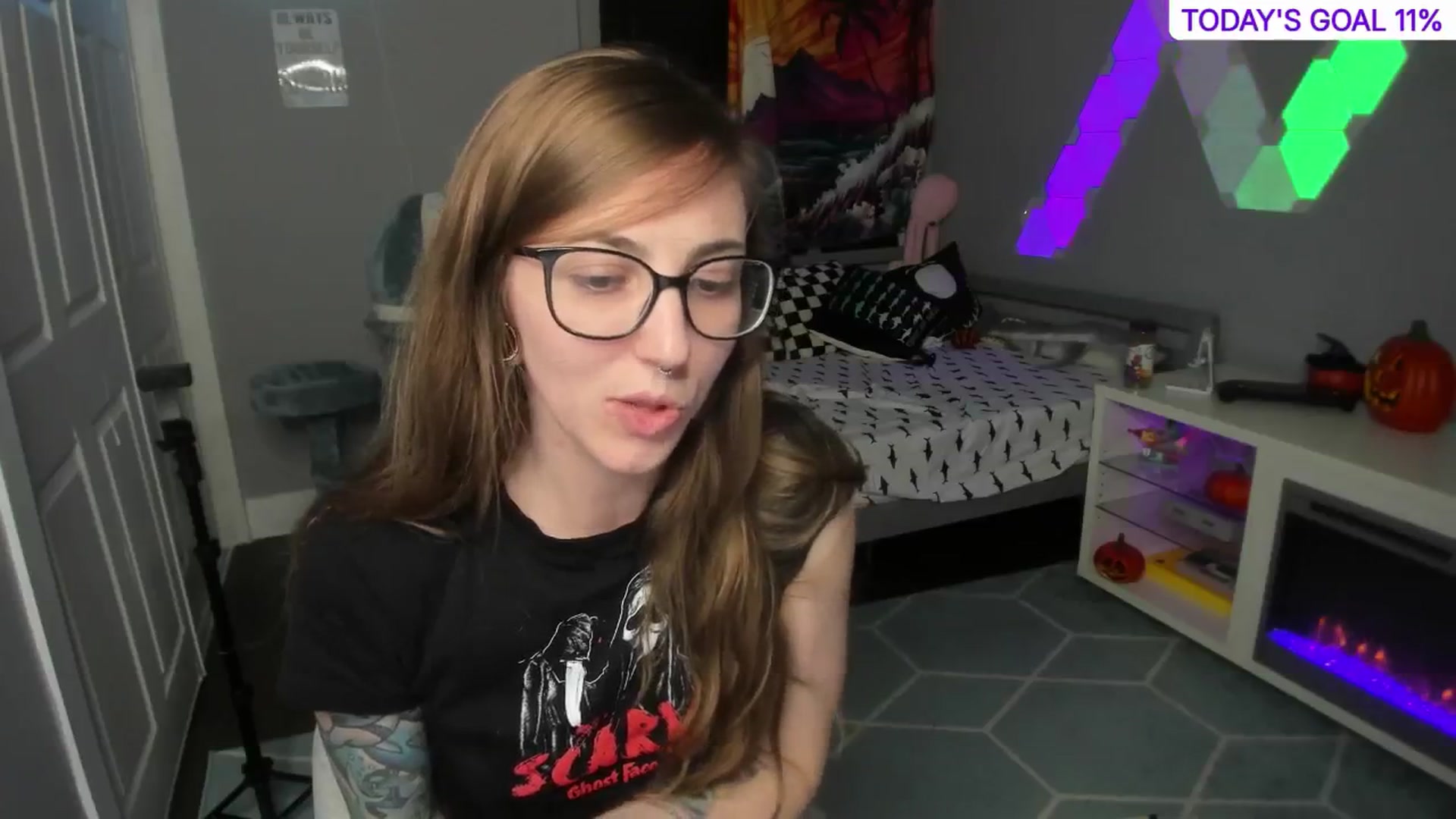 Gallery image thumbnail from TheSharkQueen's myfreecams stream on, 10/11/2024, 08:47 image 20 of 20