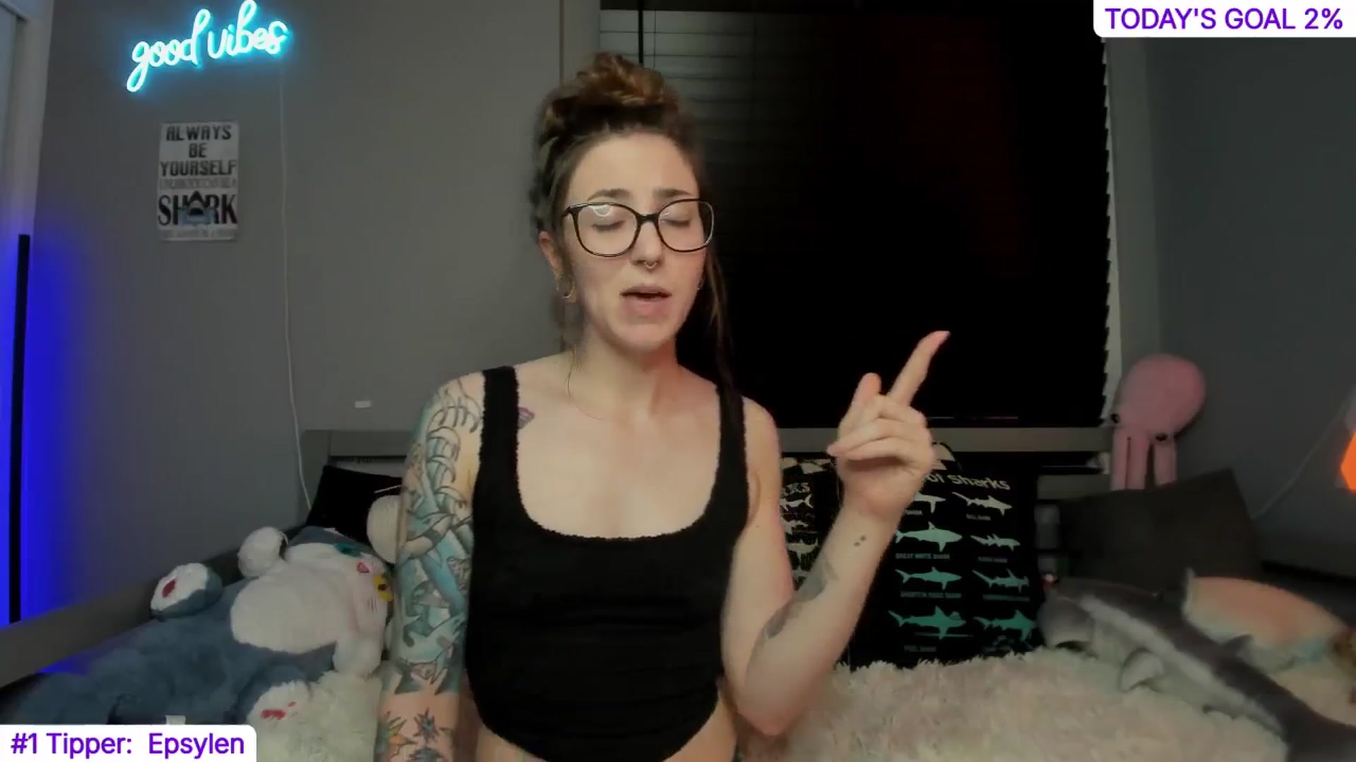 Gallery image thumbnail from TheSharkQueen's myfreecams stream on, 10/25/2024, 03:12 image 13 of 20