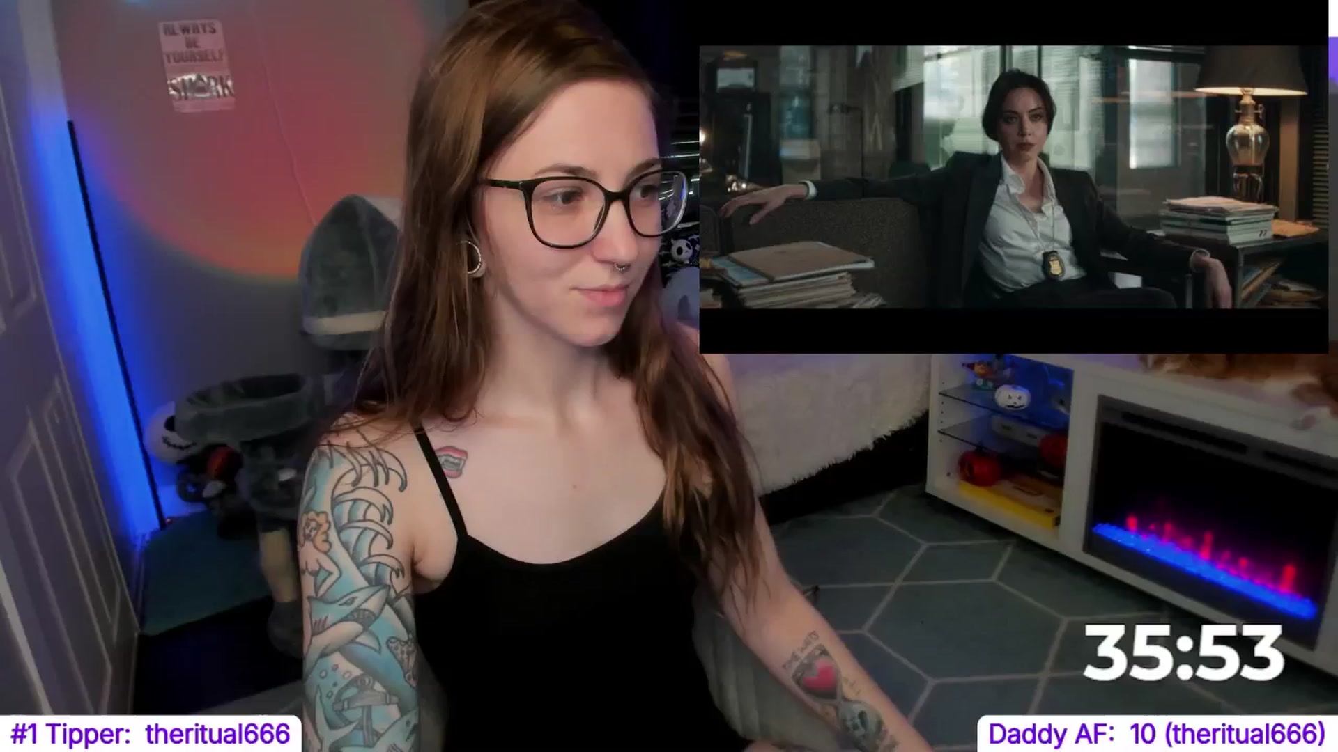 Gallery image thumbnail from TheSharkQueen's myfreecams stream on, 11/12/2024, 19:40 image 8 of 20