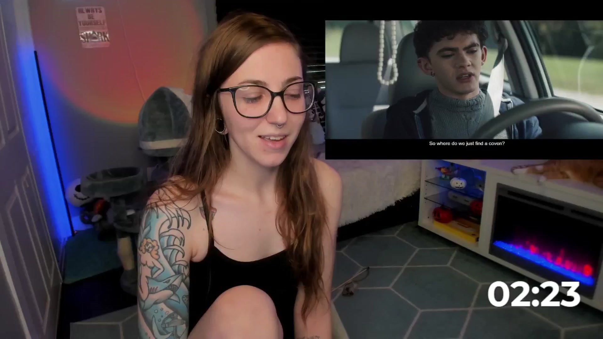 Gallery image thumbnail from TheSharkQueen's myfreecams stream on, 11/12/2024, 19:40 image 18 of 20