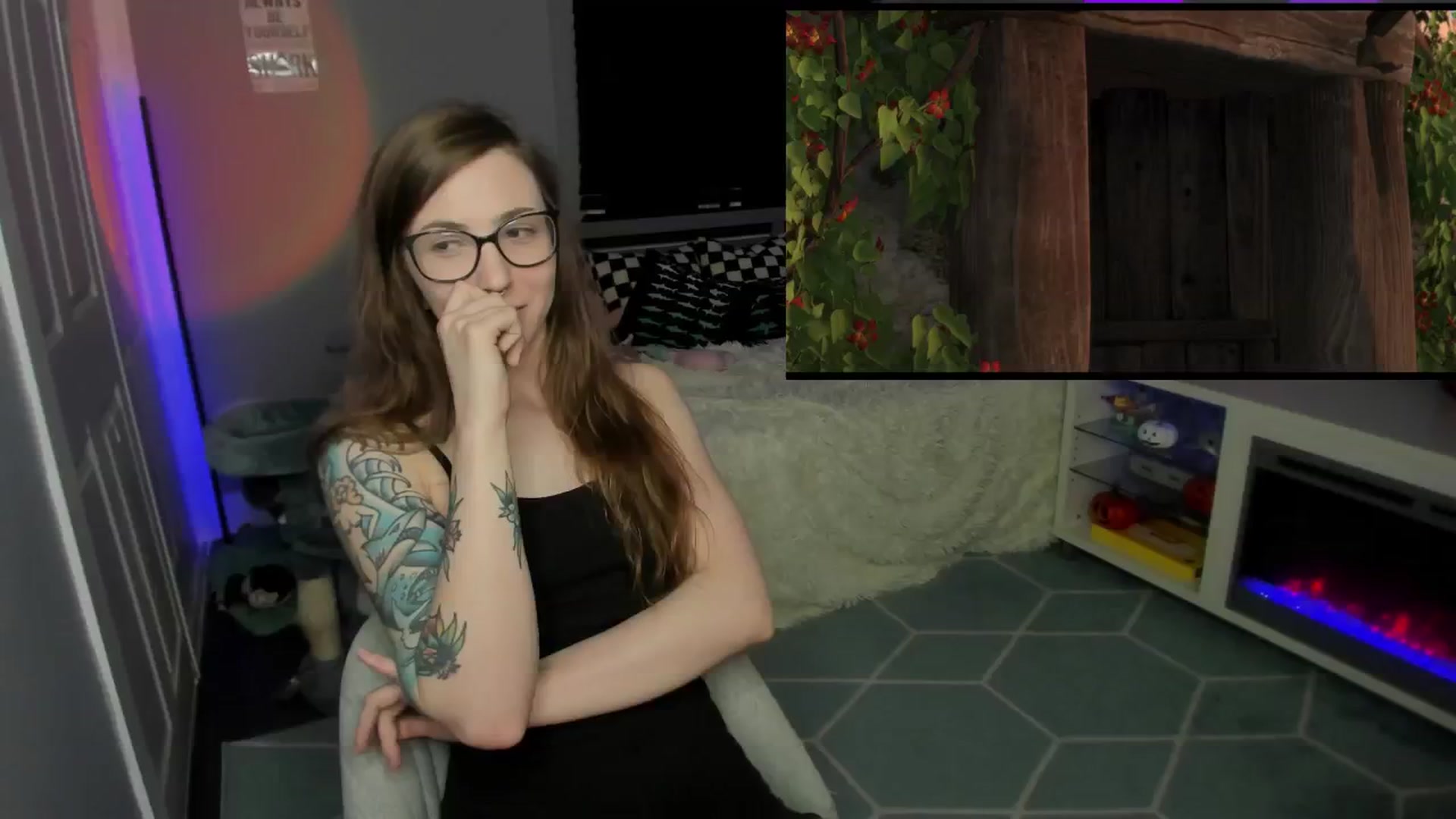 Gallery image thumbnail from TheSharkQueen's myfreecams stream on, 11/20/2024, 24:55 image 6 of 20
