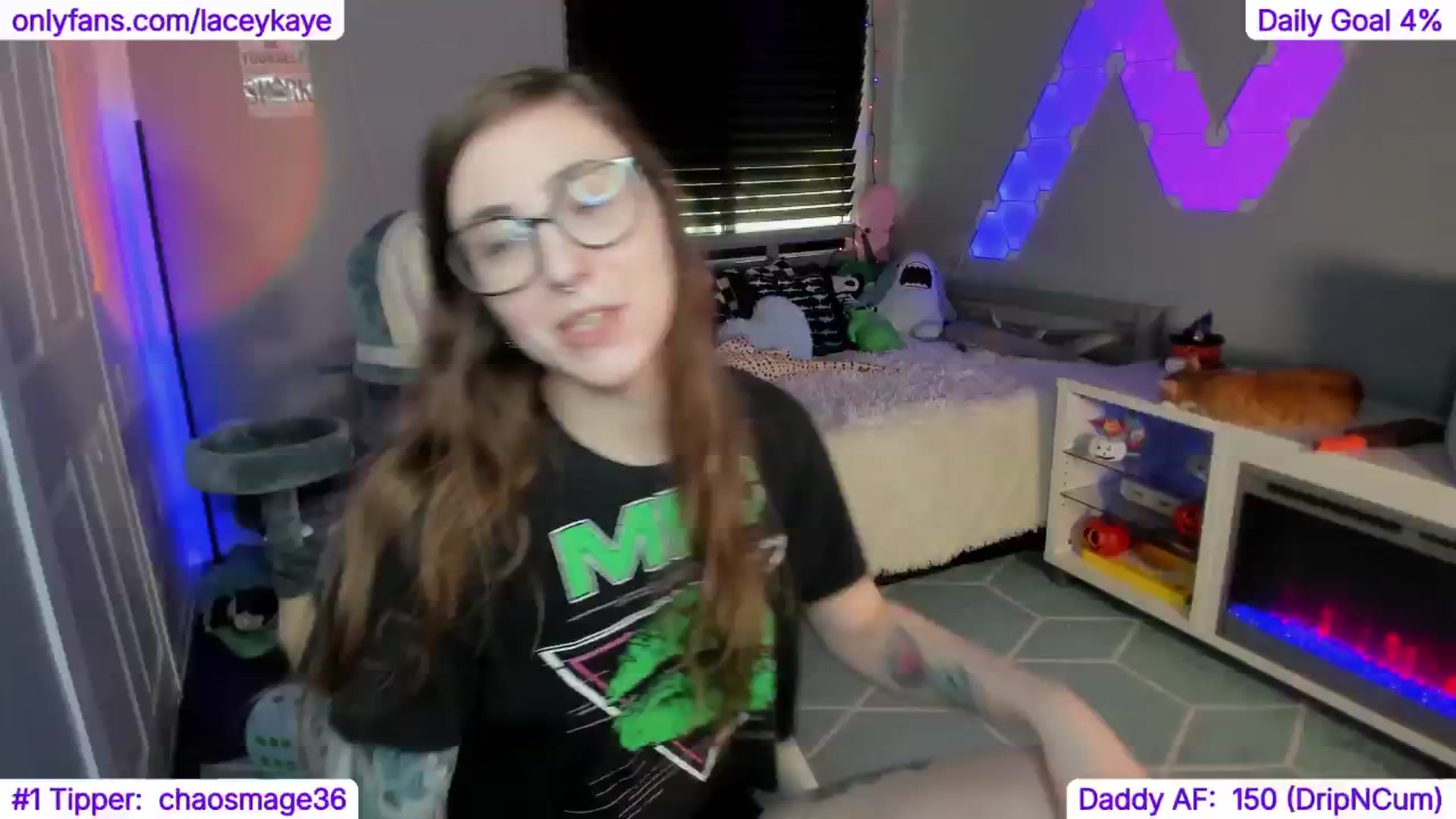 Gallery image thumbnail from TheSharkQueen's myfreecams stream on, 11/21/2024, 21:43 image 11 of 20