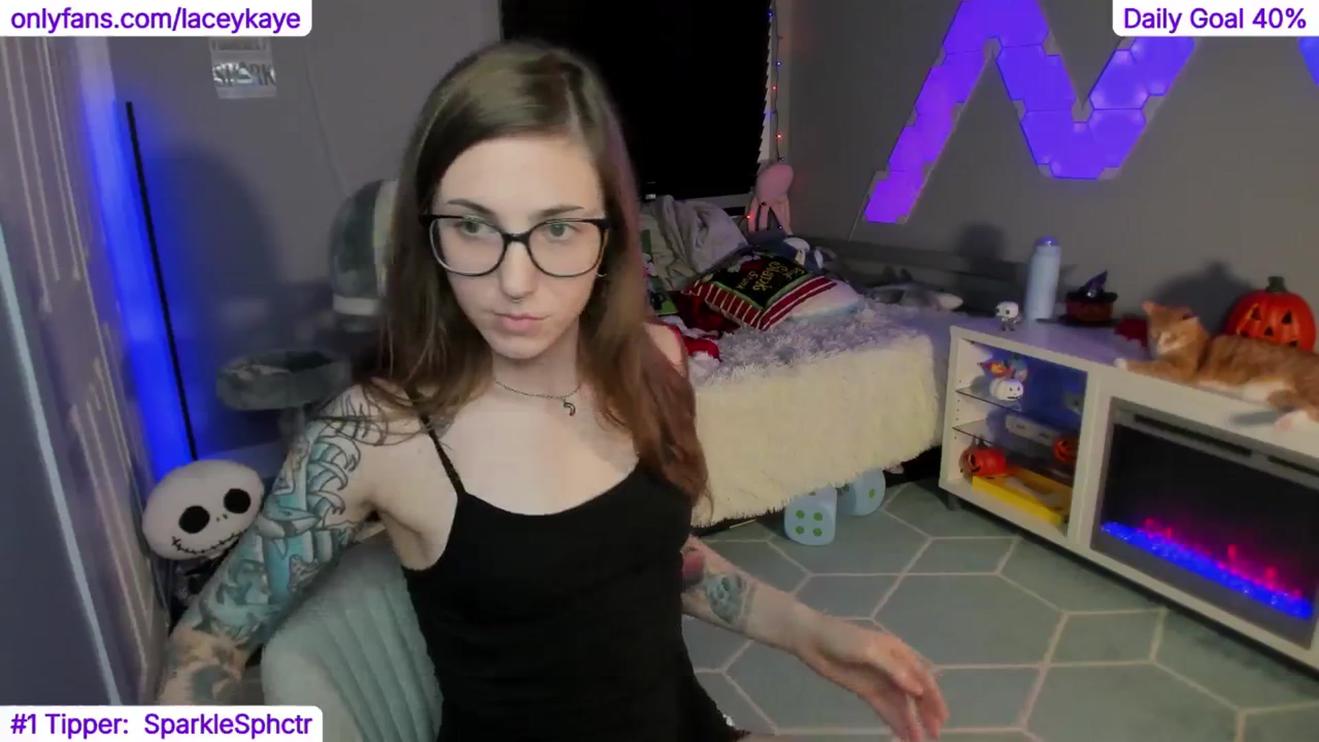 Gallery image thumbnail from TheSharkQueen's myfreecams stream on, 11/29/2024, 11:18 image 9 of 20