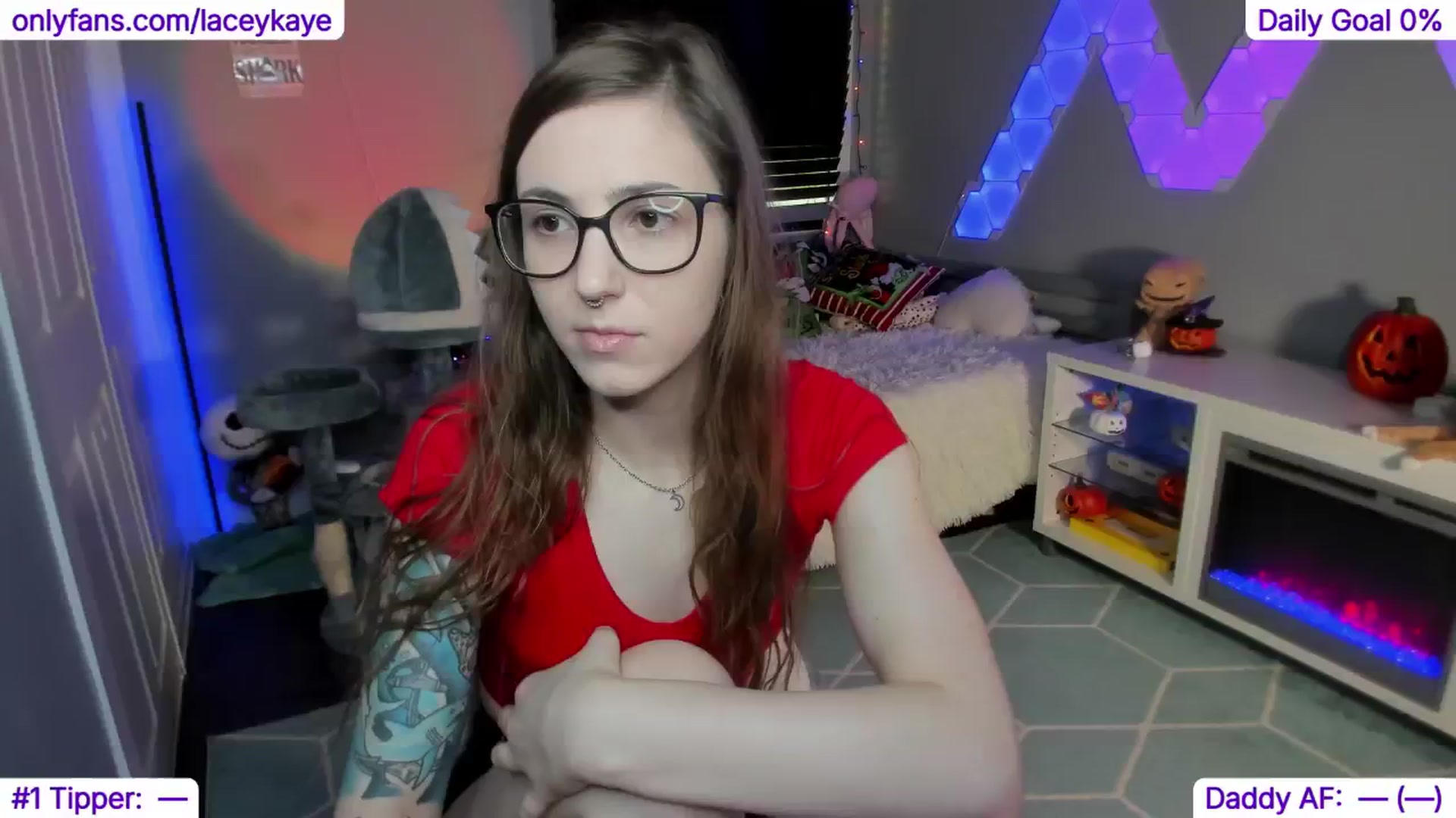Gallery image thumbnail from TheSharkQueen's myfreecams stream on, 11/30/2024, 22:56 image 1 of 20