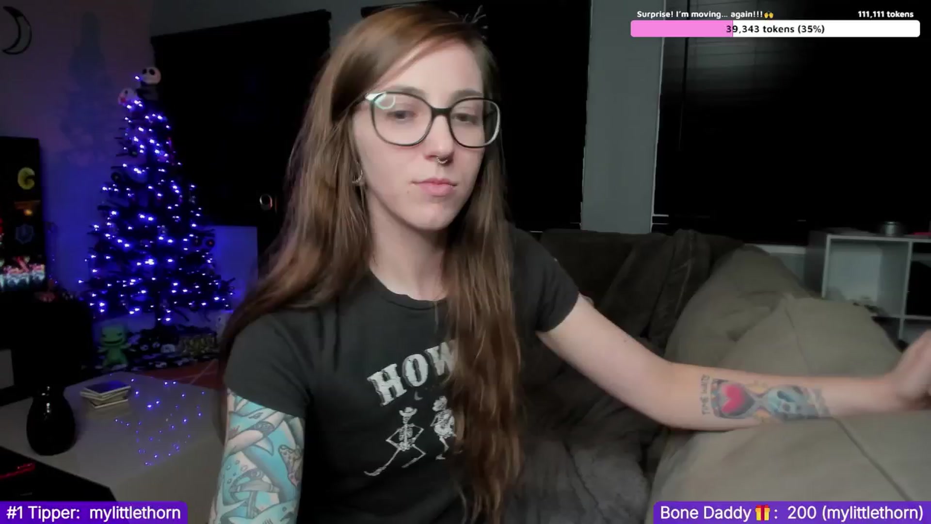 Gallery image thumbnail from TheSharkQueen's myfreecams stream on, 12/06/2024, 07:59 image 15 of 20