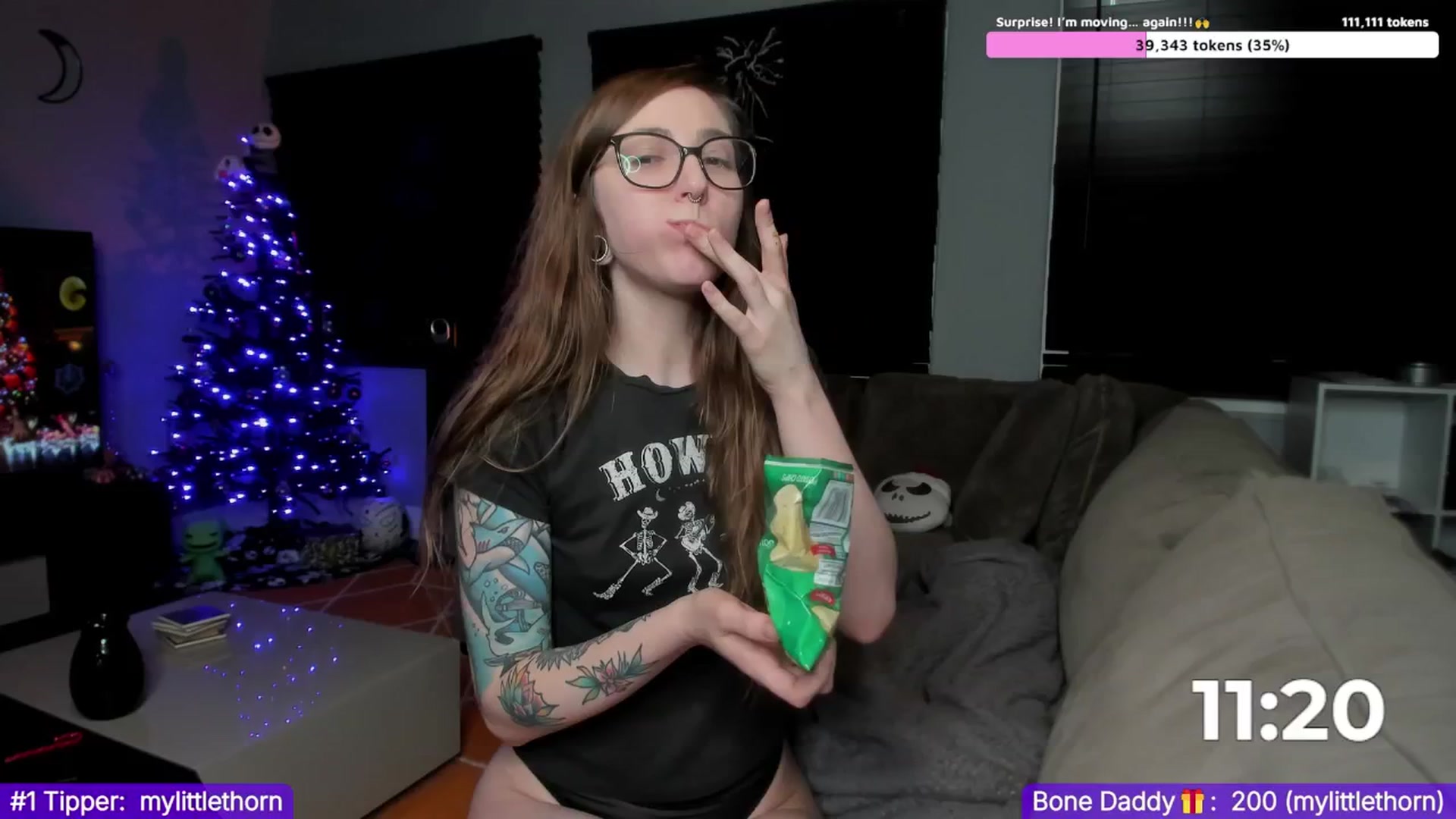 Gallery image thumbnail from TheSharkQueen's myfreecams stream on, 12/06/2024, 07:59 image 18 of 20