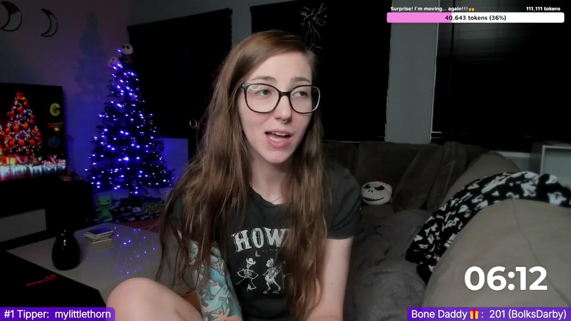 Gallery image thumbnail from TheSharkQueen's myfreecams stream on, 12/06/2024, 08:41 image 16 of 20