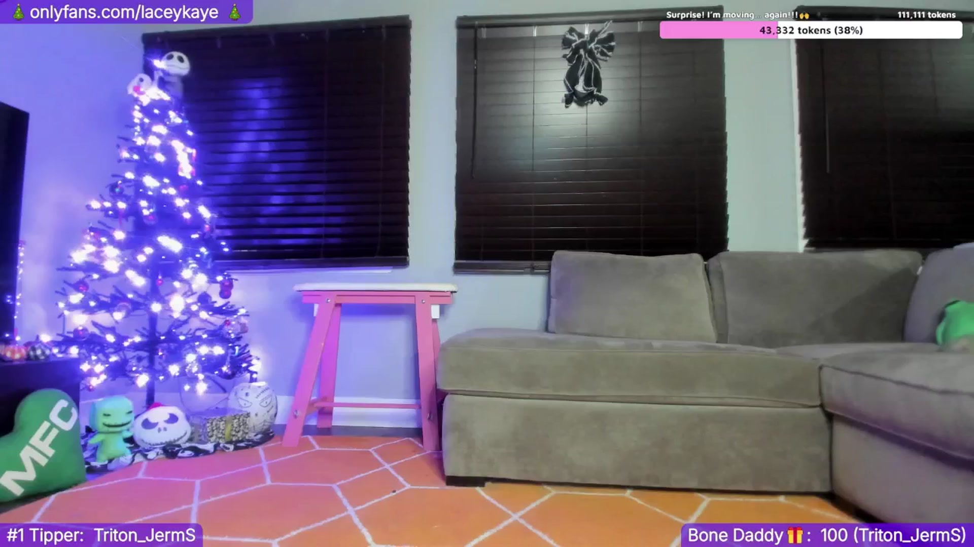 Gallery image thumbnail from TheSharkQueen's myfreecams stream on, 12/10/2024, 22:57 image 20 of 20