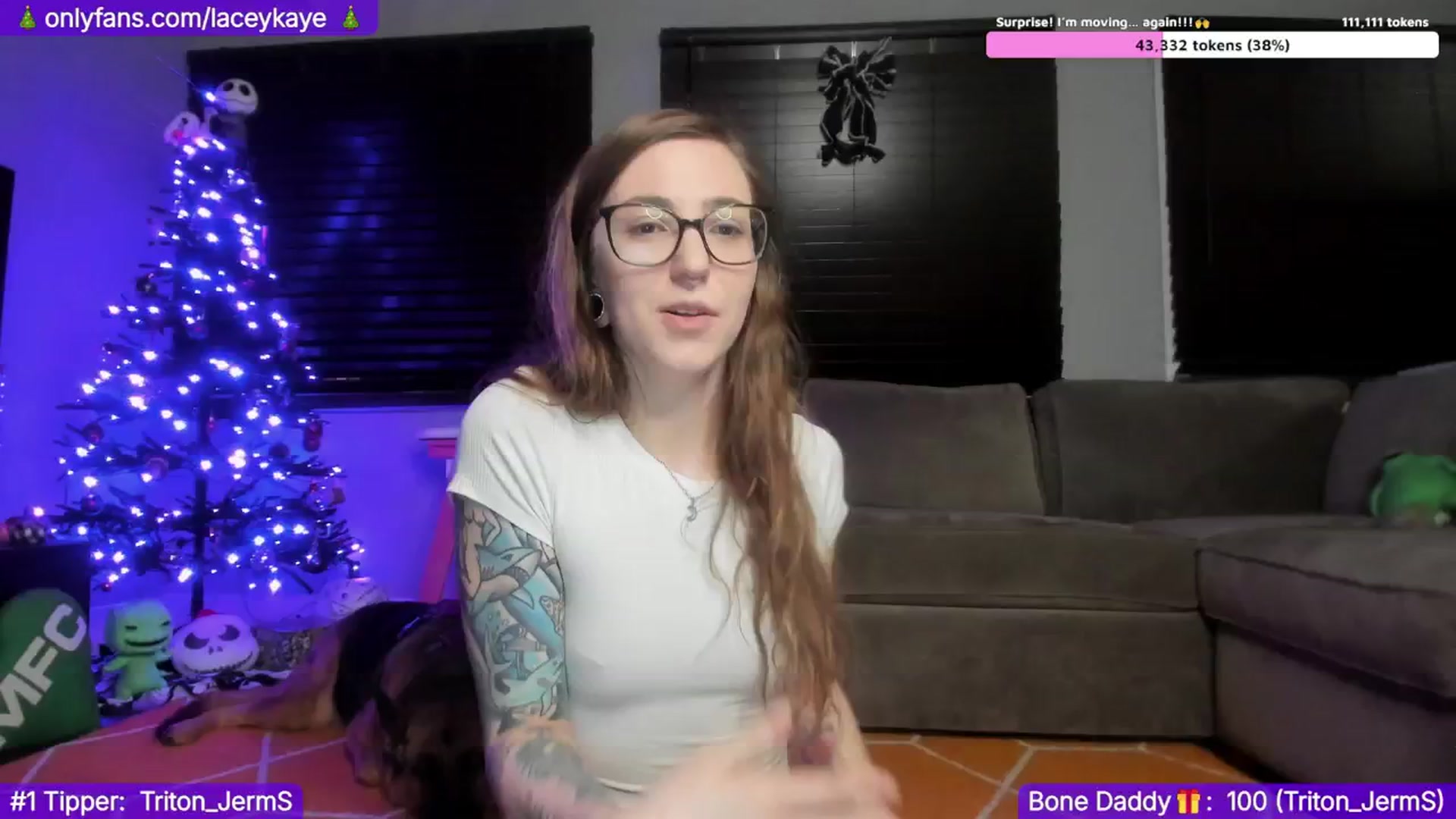 Gallery image thumbnail from TheSharkQueen's myfreecams stream on, 12/10/2024, 22:57 image 18 of 20