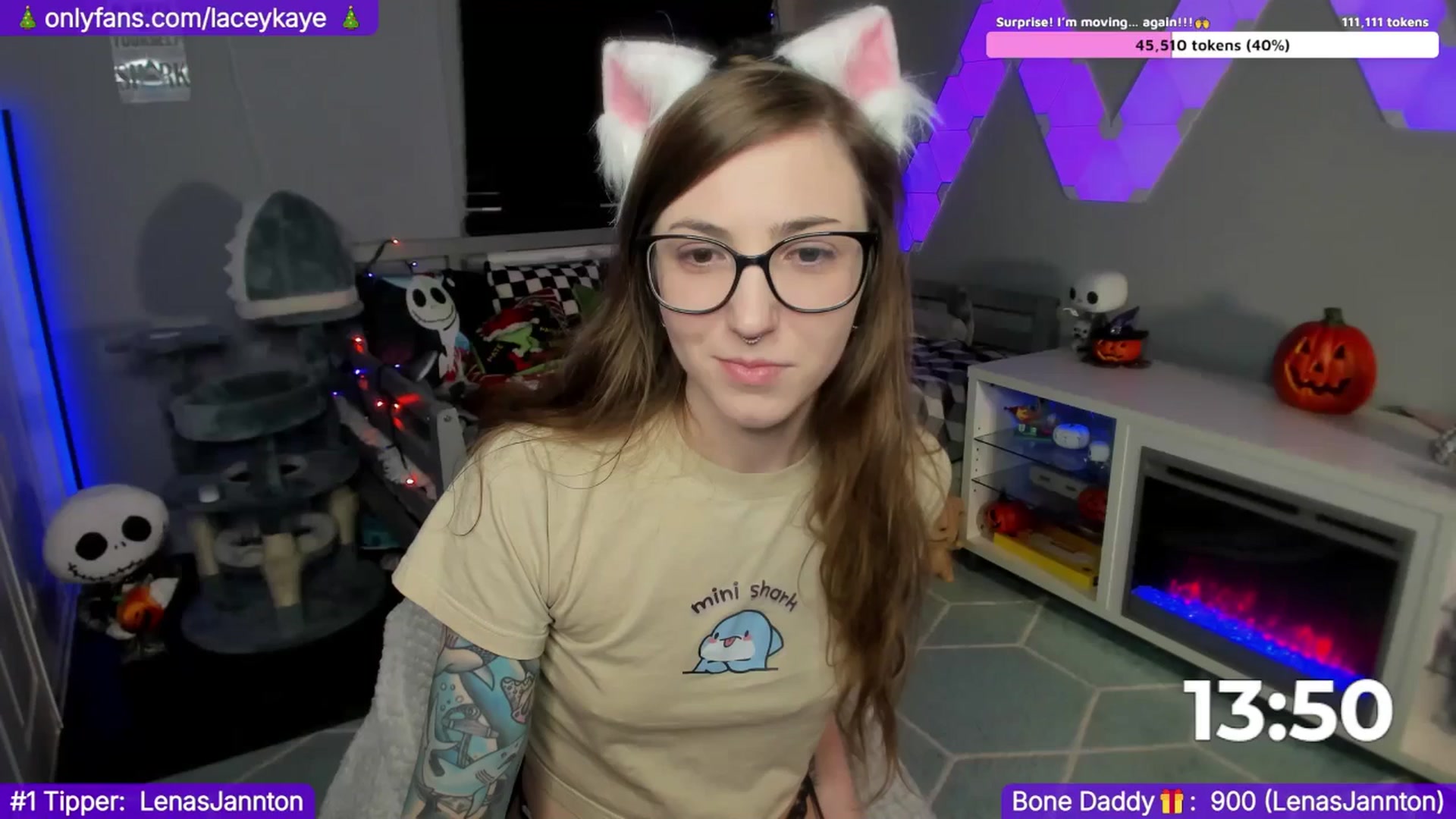 Gallery image thumbnail from TheSharkQueen's myfreecams stream on, 12/11/2024, 08:58 image 1 of 20