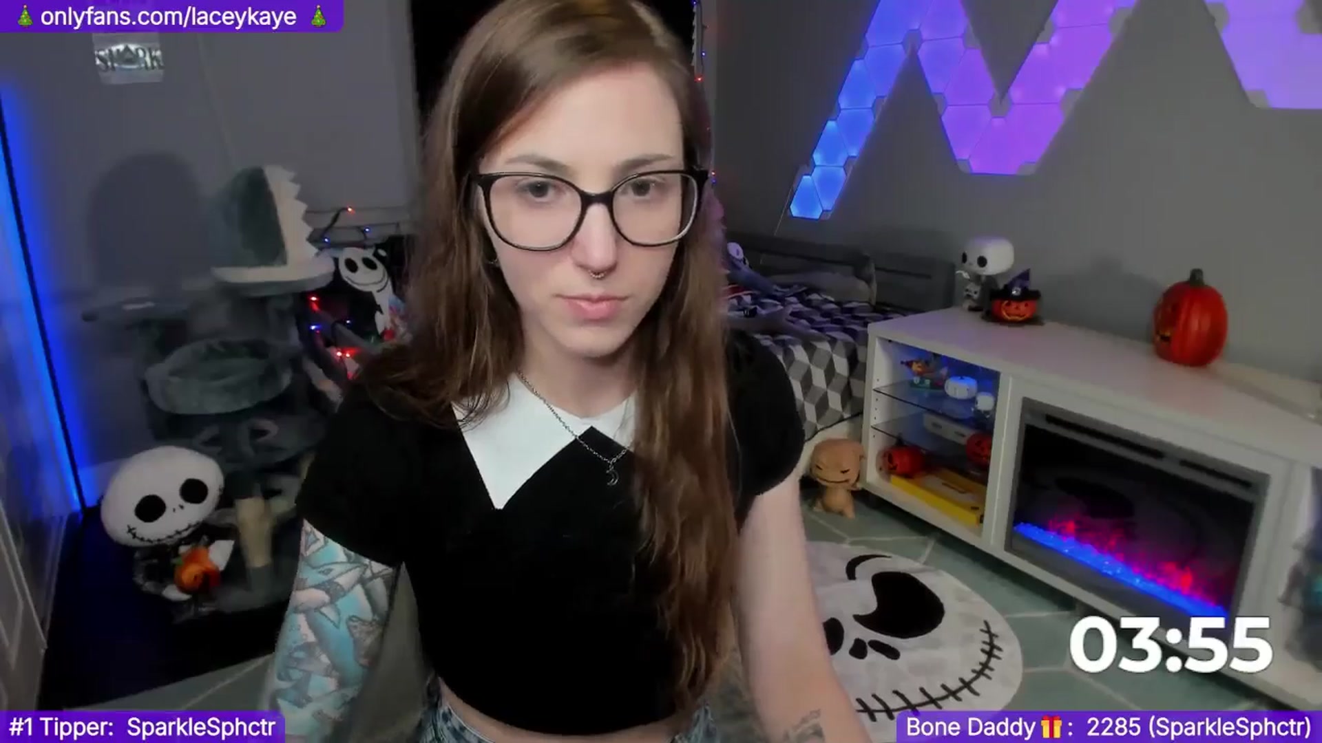 Gallery image thumbnail from TheSharkQueen's myfreecams stream on, 12/12/2024, 08:55 image 4 of 20