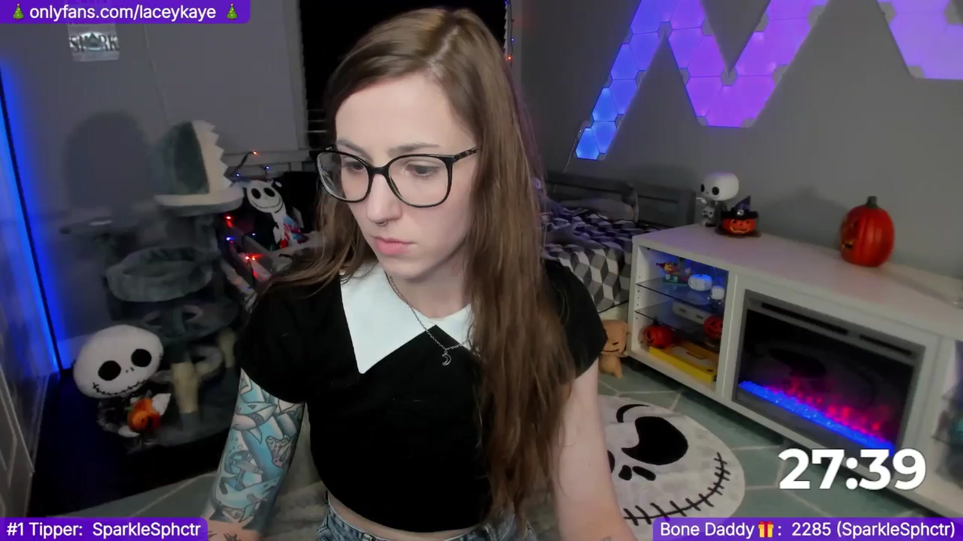 Gallery image thumbnail from TheSharkQueen's myfreecams stream on, 12/12/2024, 08:55 image 5 of 20