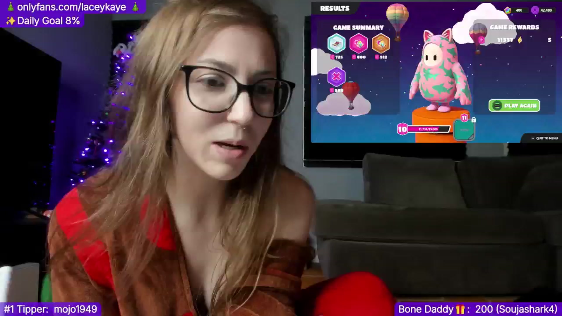 Gallery image thumbnail from TheSharkQueen's myfreecams stream on, 12/18/2024, 04:46 image 7 of 20