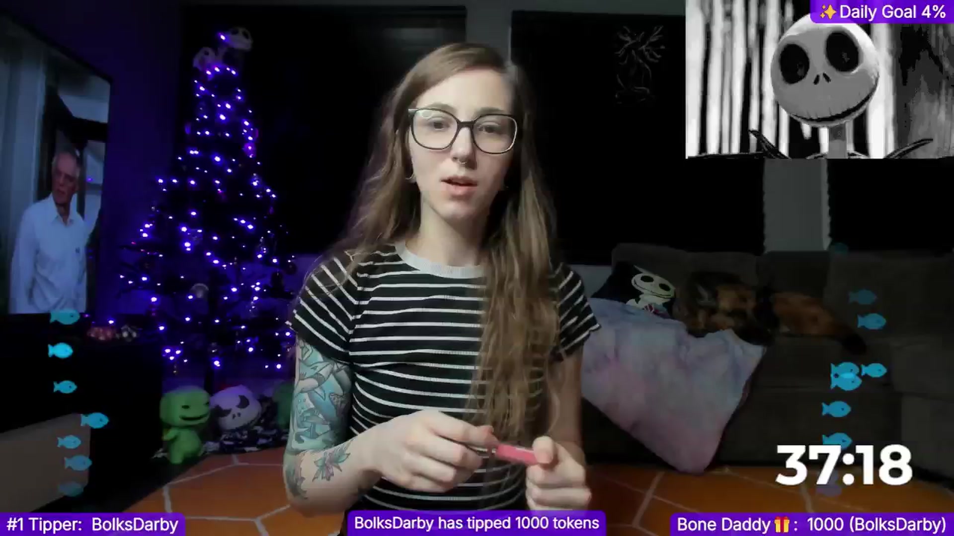 Gallery image thumbnail from TheSharkQueen's myfreecams stream on, 12/25/2024, 05:21 image 7 of 20