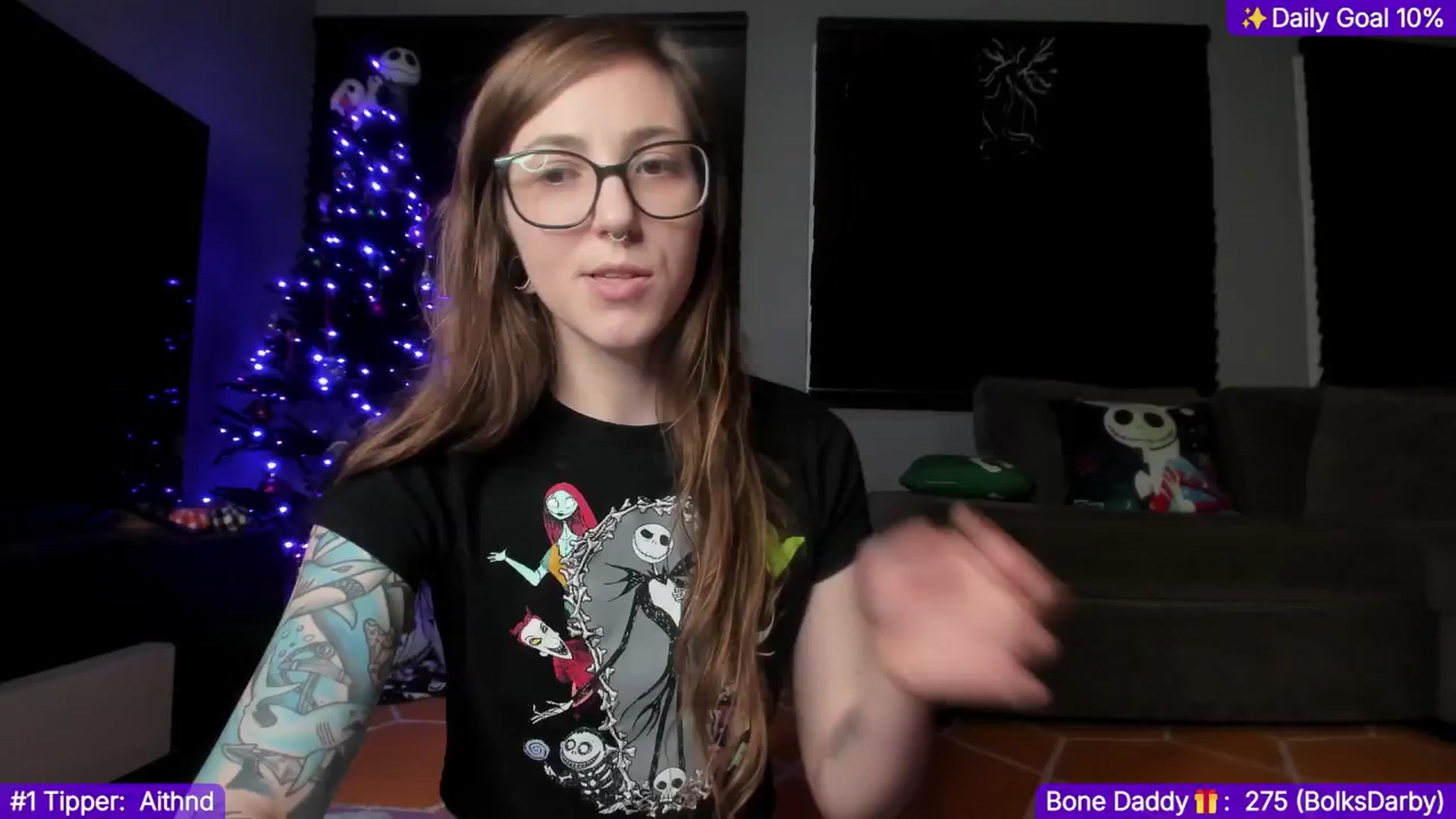 Gallery image thumbnail from TheSharkQueen's myfreecams stream on, 12/26/2024, 07:43 image 19 of 20