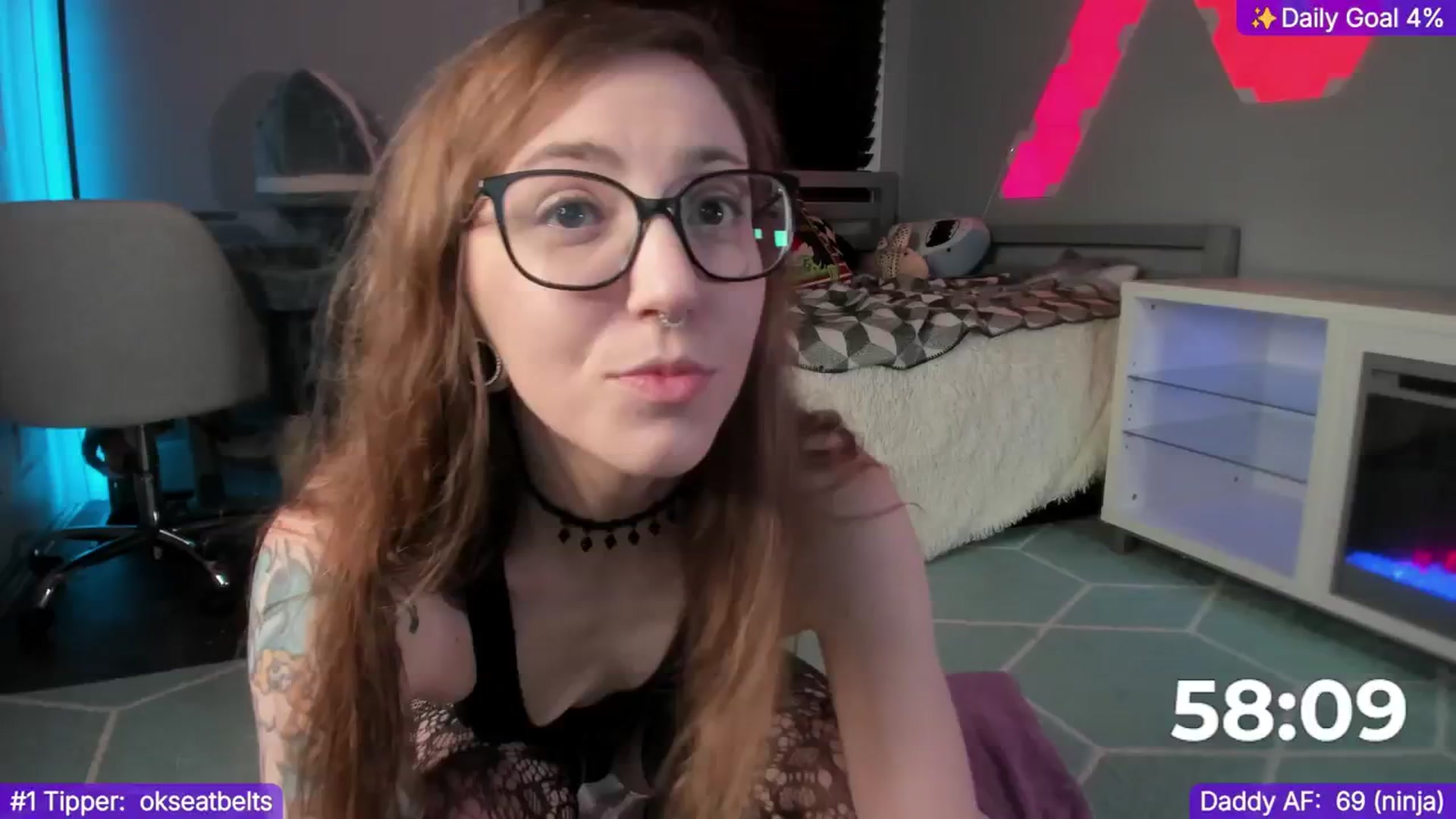 Gallery image thumbnail from TheSharkQueen's myfreecams stream on, 01/02/2025, 06:51 image 3 of 20