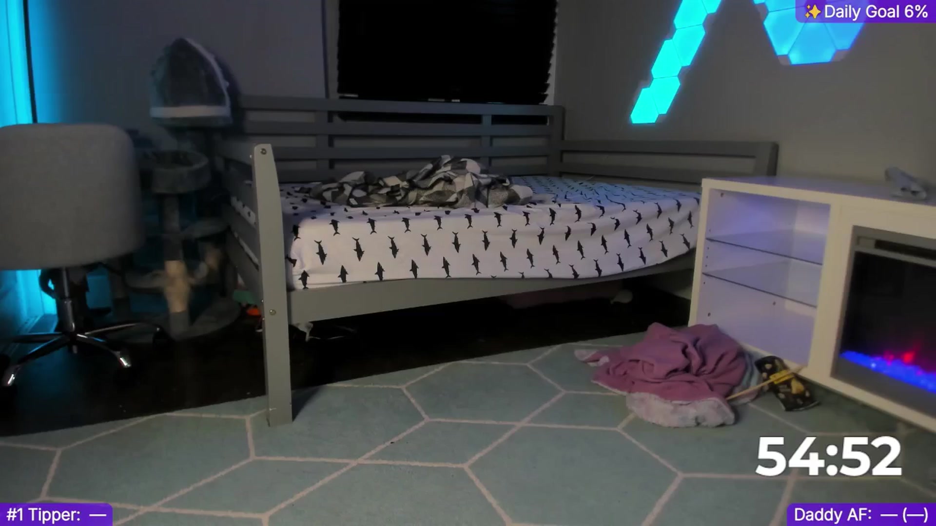 Gallery image thumbnail from TheSharkQueen's myfreecams stream on, 01/03/2025, 08:56 image 1 of 20