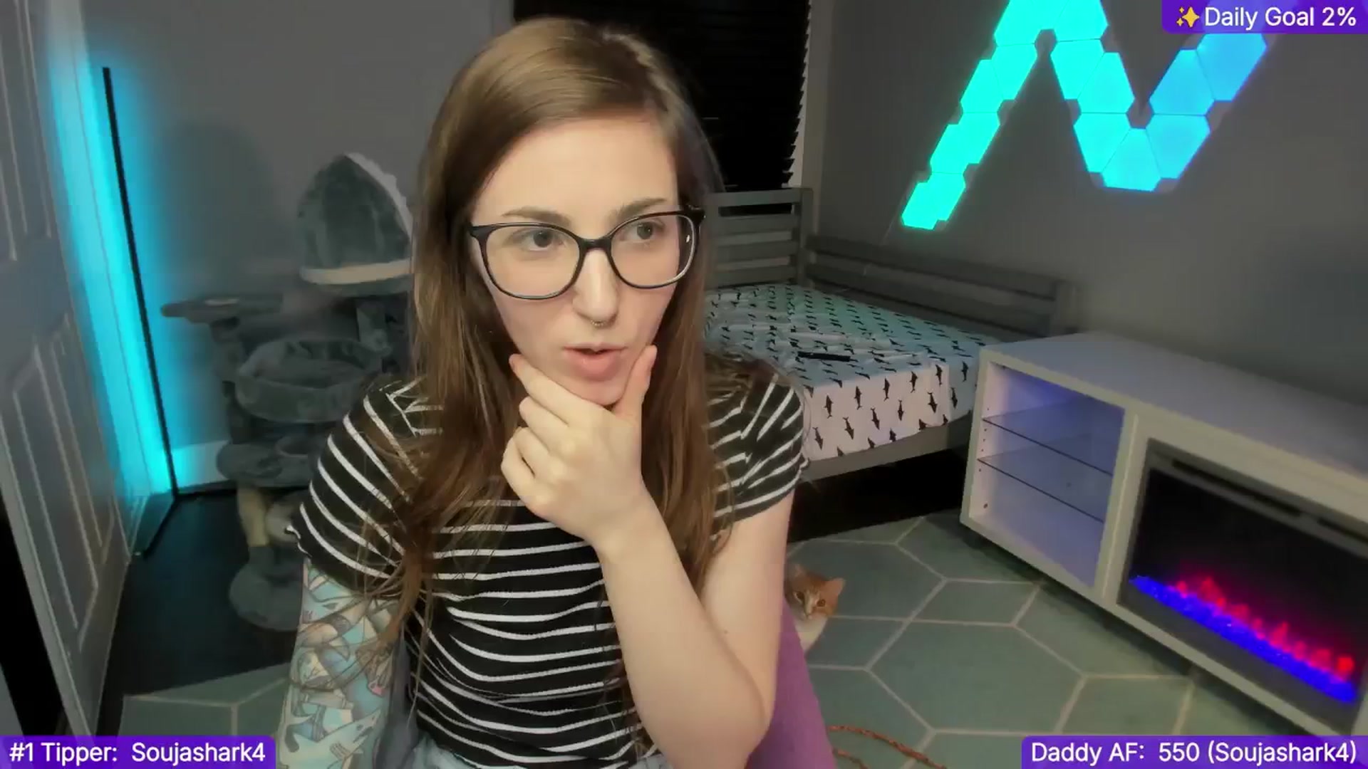 Gallery image thumbnail from TheSharkQueen's myfreecams stream on, 01/05/2025, 24:51 image 12 of 20