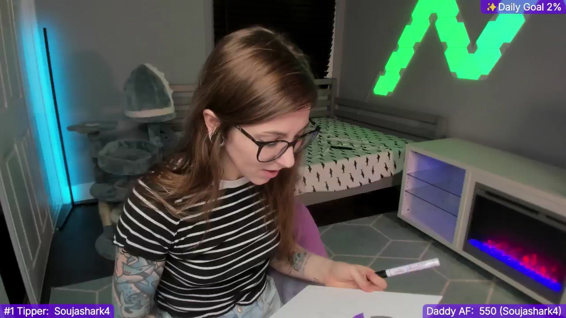 Gallery image thumbnail from TheSharkQueen's myfreecams stream on, 01/05/2025, 24:51 image 7 of 20
