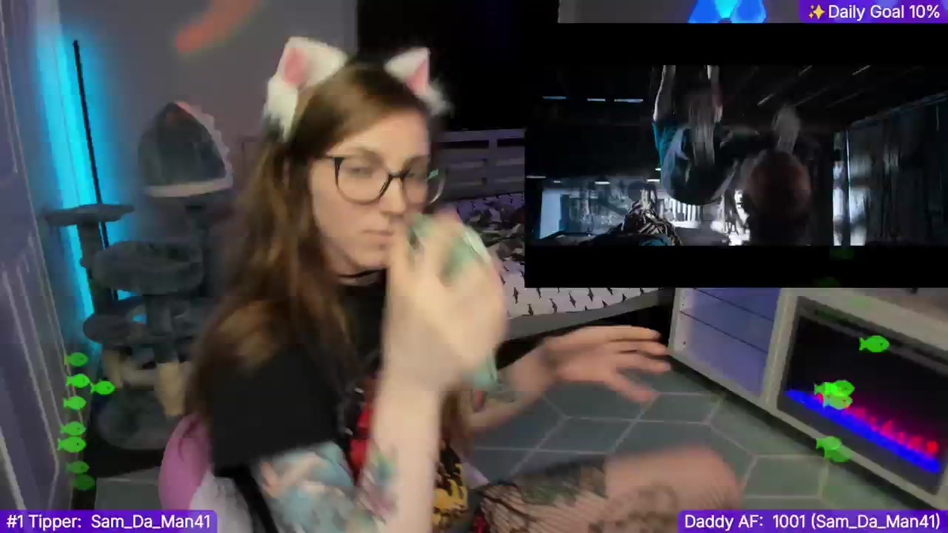 Gallery image thumbnail from TheSharkQueen's myfreecams stream on, 01/06/2025, 08:43 image 6 of 20
