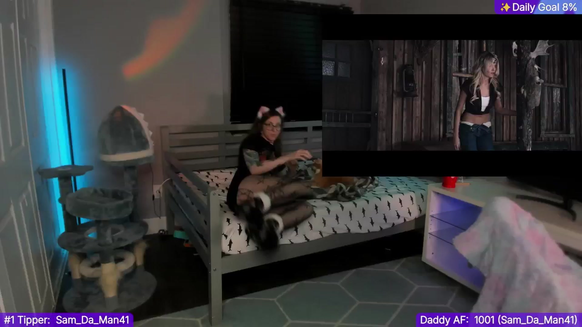 Gallery image thumbnail from TheSharkQueen's myfreecams stream on, 01/06/2025, 08:43 image 1 of 20