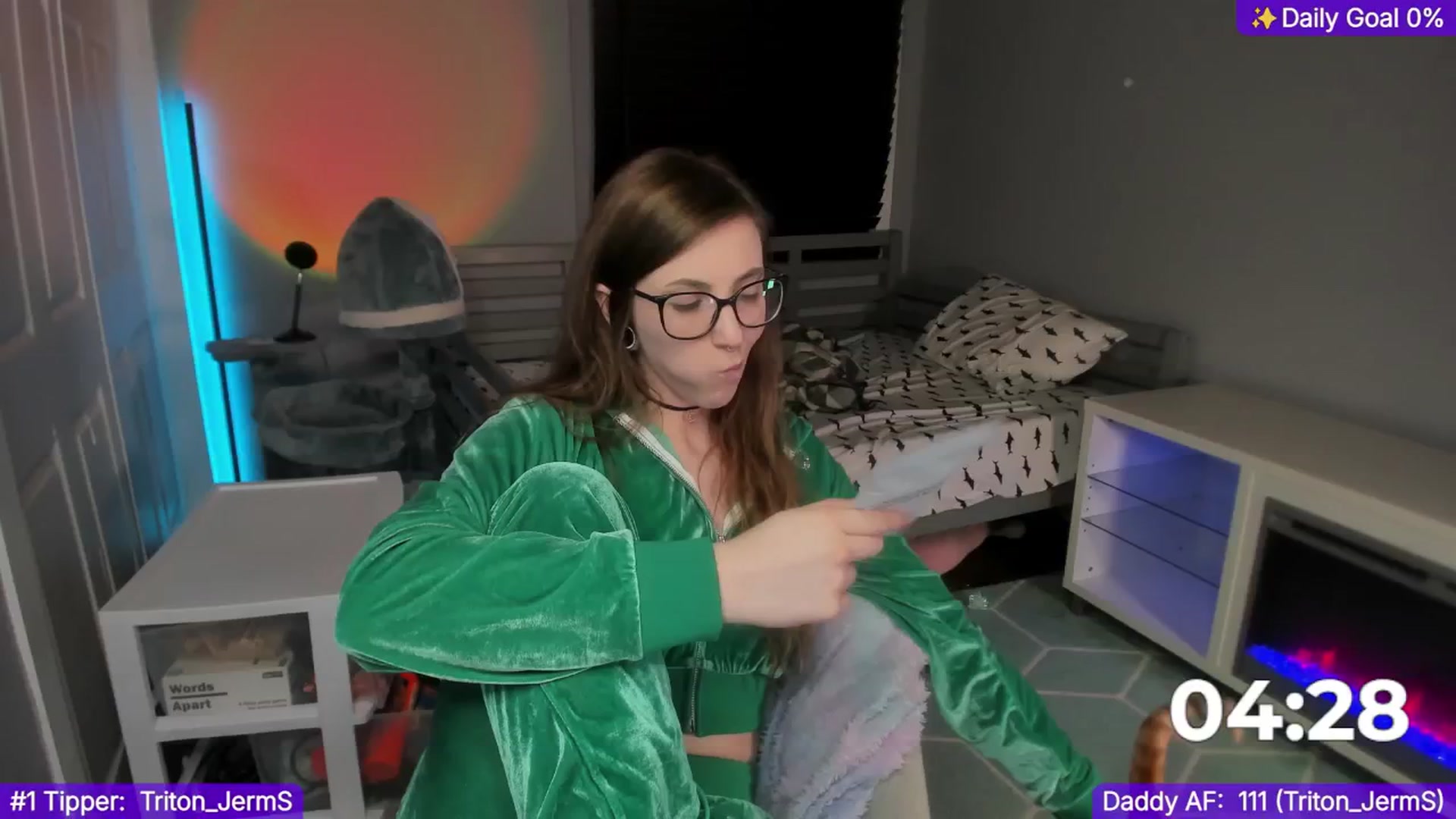 Gallery image thumbnail from TheSharkQueen's myfreecams stream on, 01/08/2025, 06:09 image 3 of 20