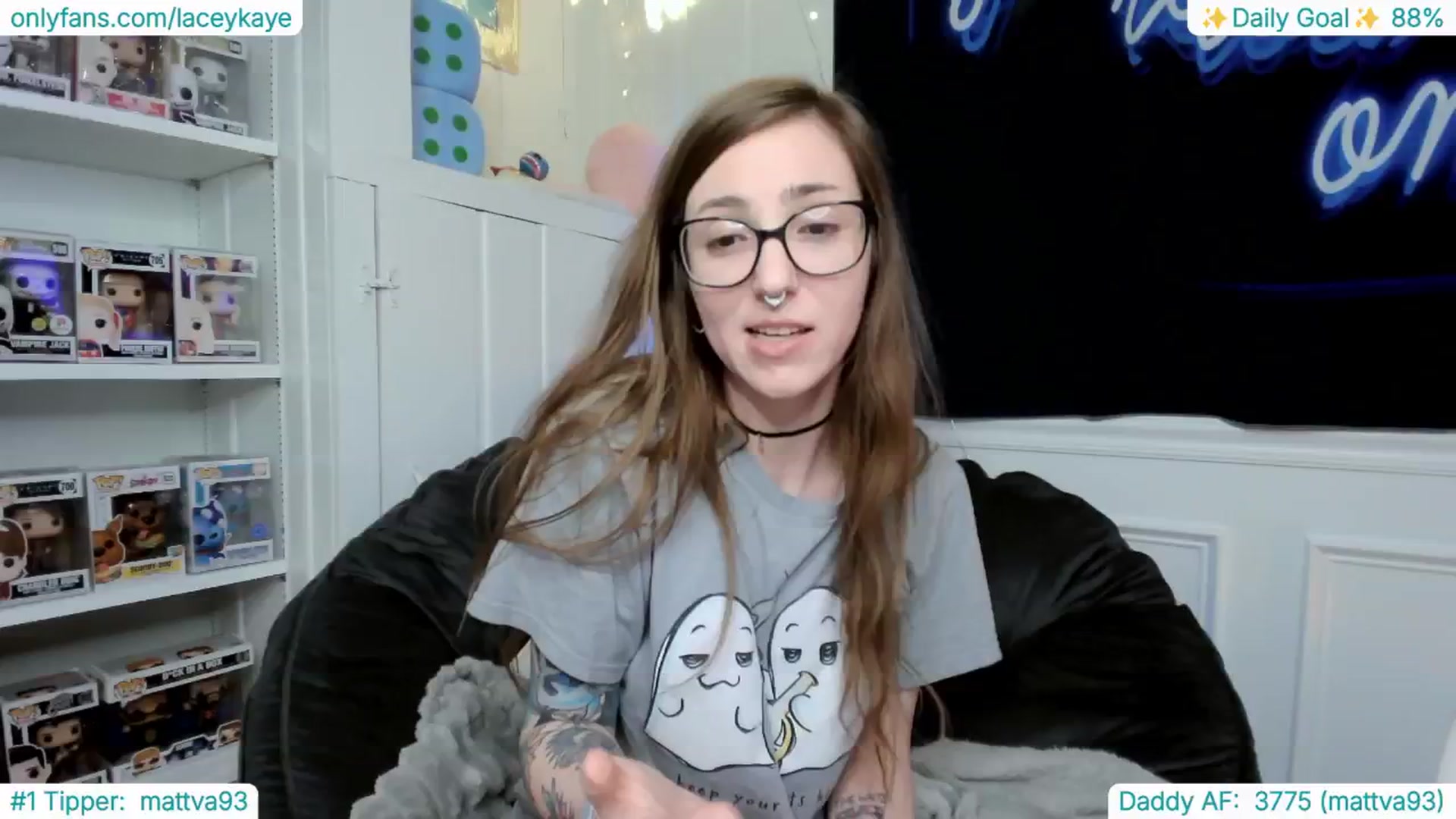 Gallery image thumbnail from TheSharkQueen's myfreecams stream on, 02/02/2025, 09:51 image 1 of 20