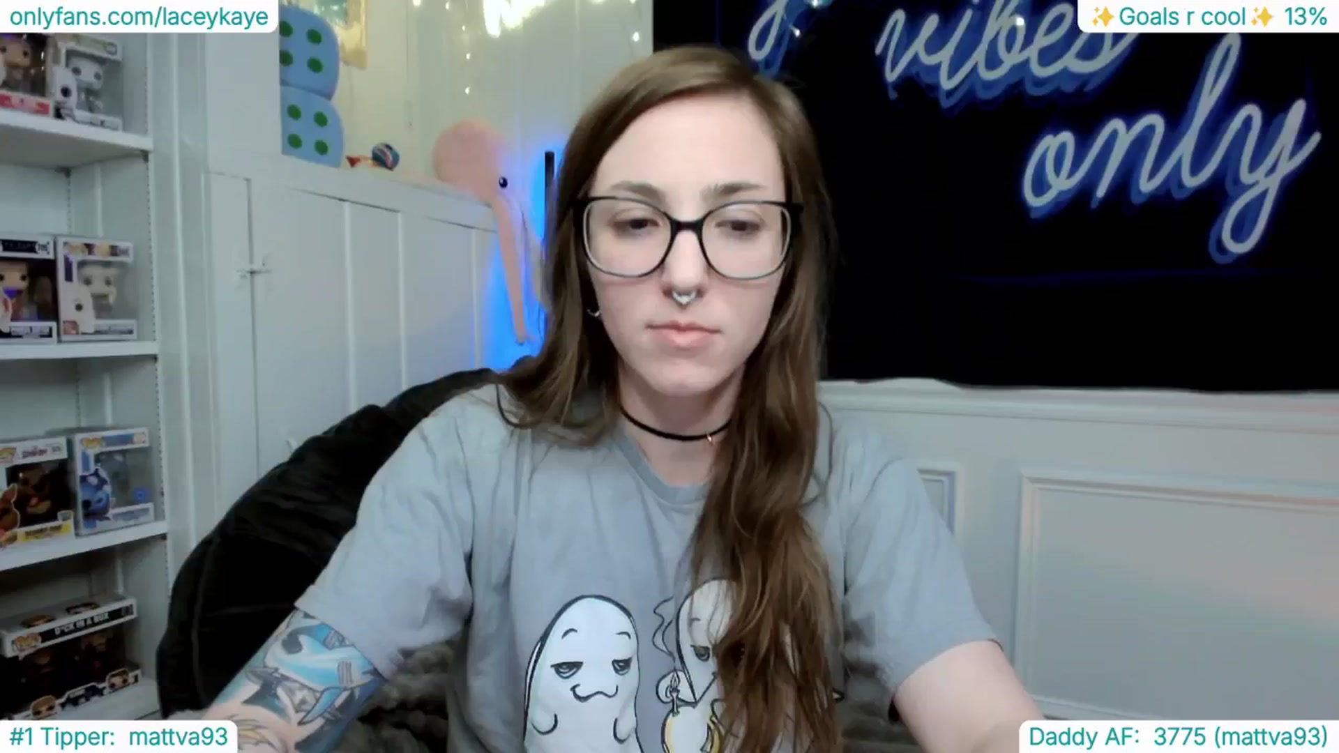 Gallery image thumbnail from TheSharkQueen's myfreecams stream on, 02/02/2025, 09:51 image 17 of 20
