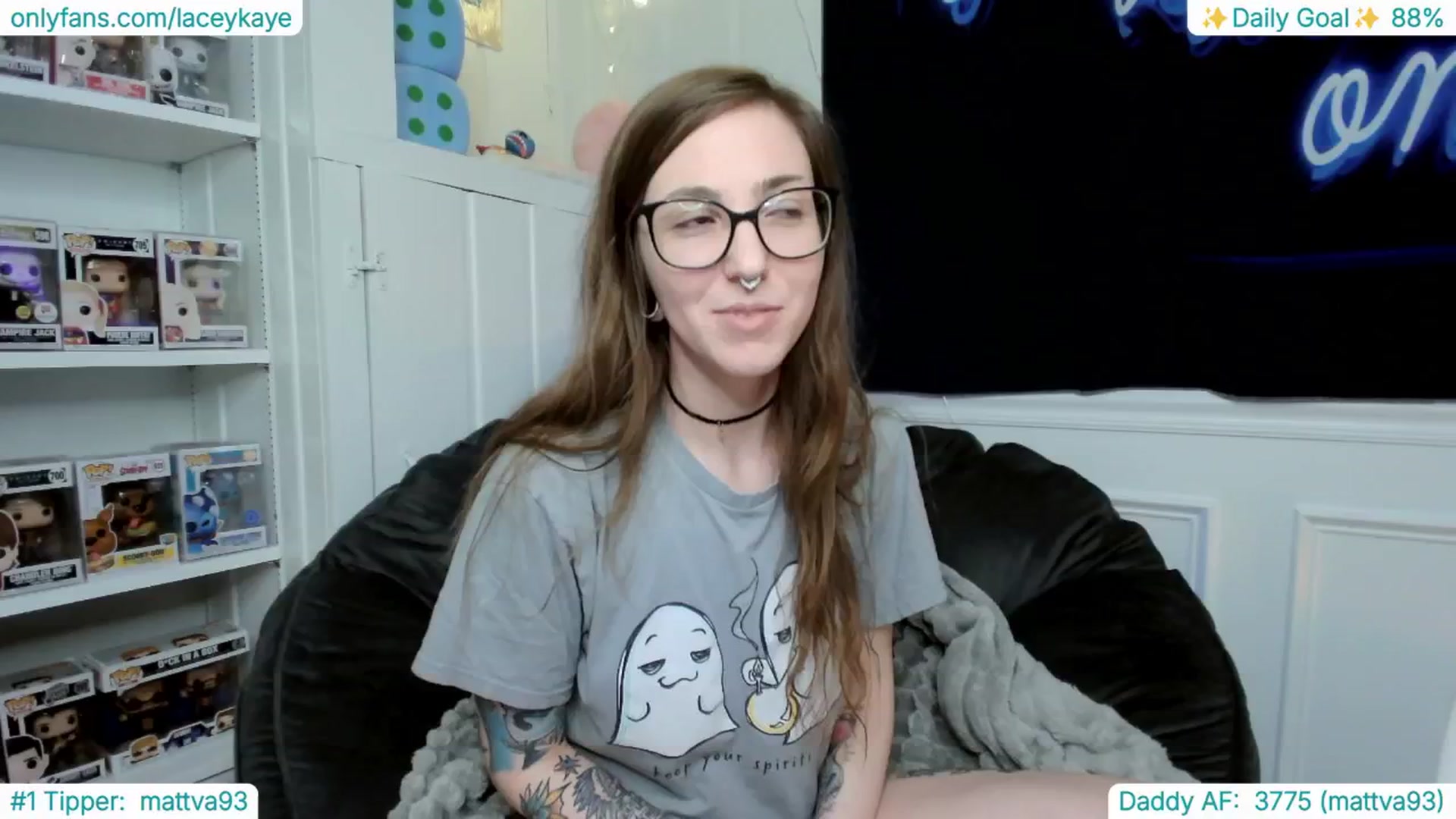 Gallery image thumbnail from TheSharkQueen's myfreecams stream on, 02/02/2025, 09:51 image 2 of 20