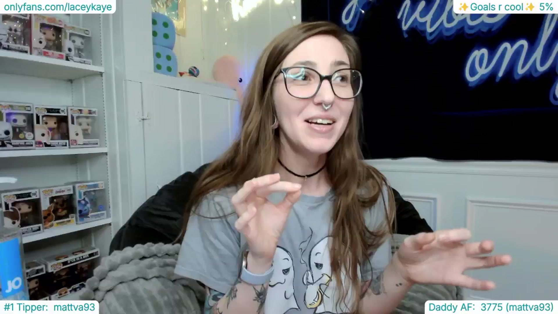 Gallery image thumbnail from TheSharkQueen's myfreecams stream on, 02/02/2025, 09:51 image 10 of 20