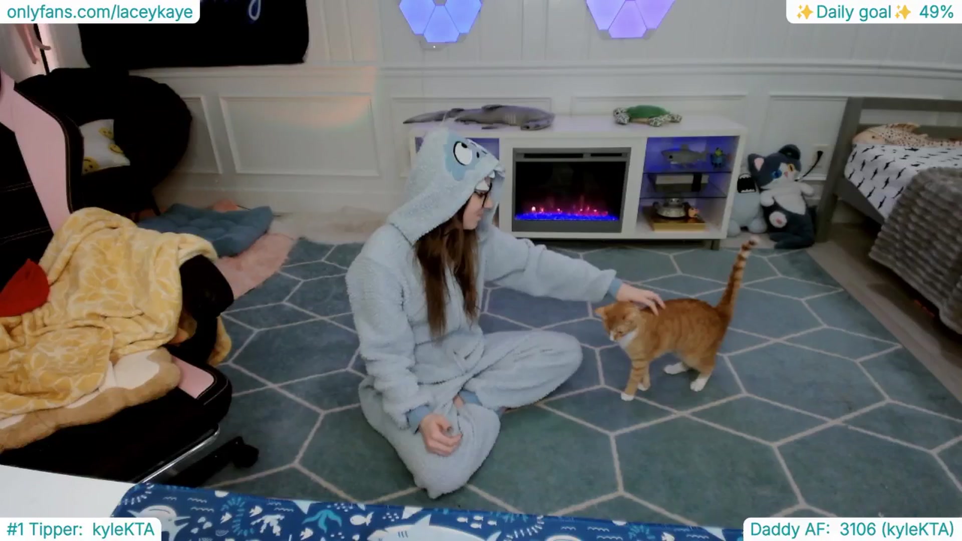 Gallery image thumbnail from TheSharkQueen's myfreecams stream on, 02/13/2025, 08:33 image 19 of 20