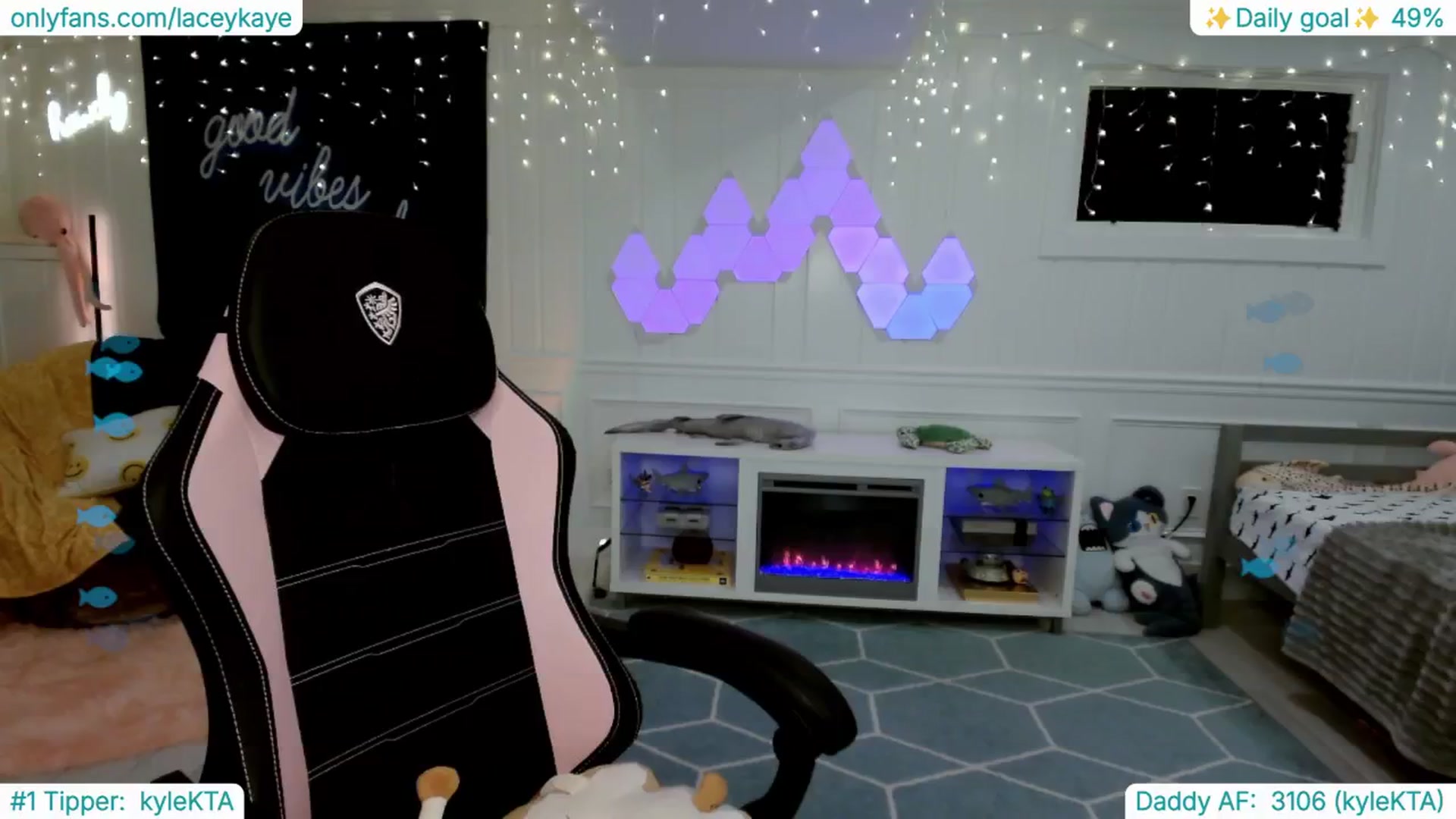 Gallery image thumbnail from TheSharkQueen's myfreecams stream on, 02/13/2025, 08:33 image 2 of 20
