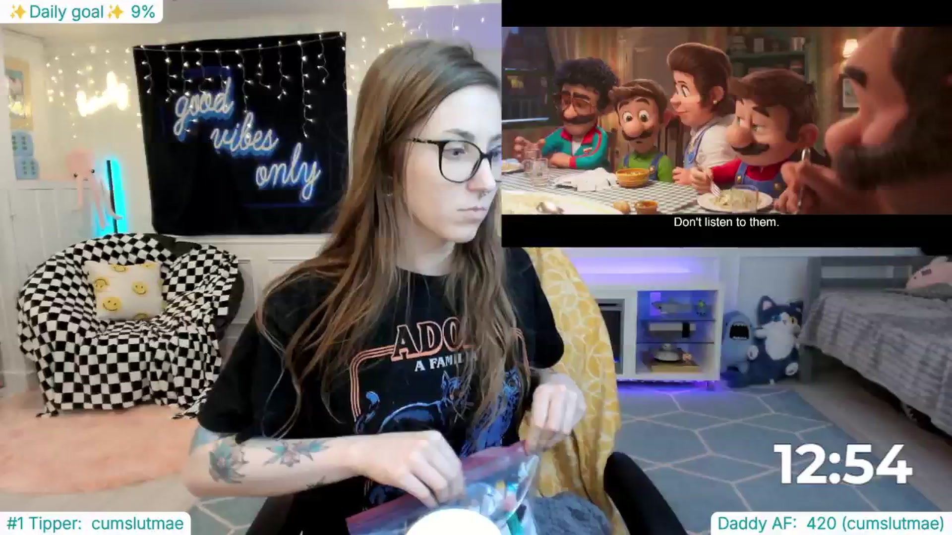 Gallery image thumbnail from TheSharkQueen's myfreecams stream on, 02/21/2025, 09:08 image 11 of 20