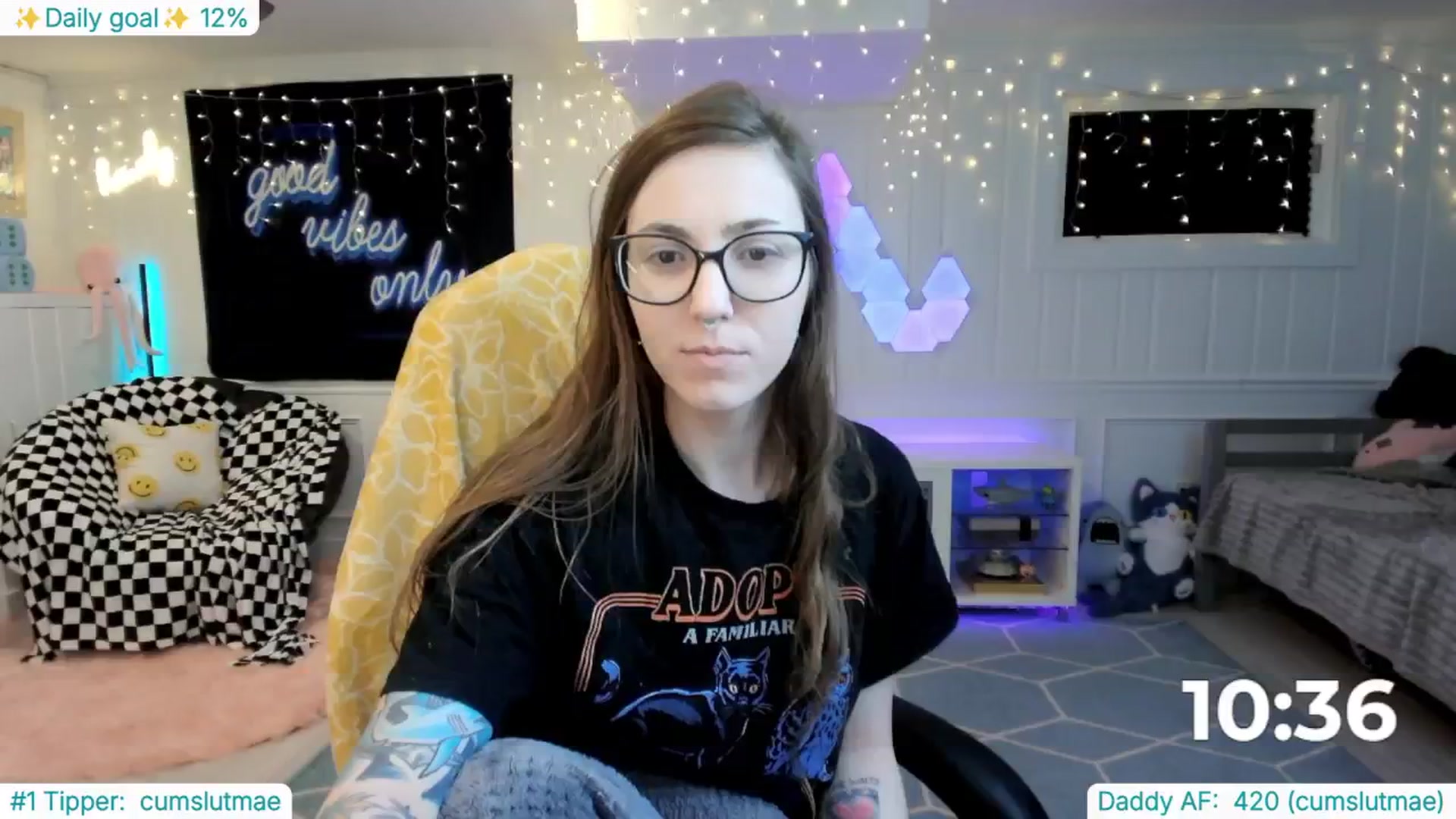 Gallery image thumbnail from TheSharkQueen's myfreecams stream on, 02/21/2025, 09:08 image 15 of 20