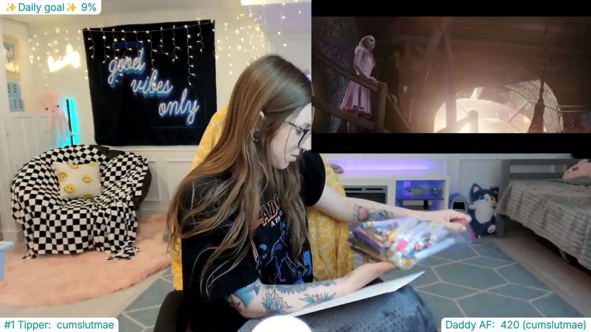 Gallery image thumbnail from TheSharkQueen's myfreecams stream on, 02/21/2025, 09:08 image 7 of 20