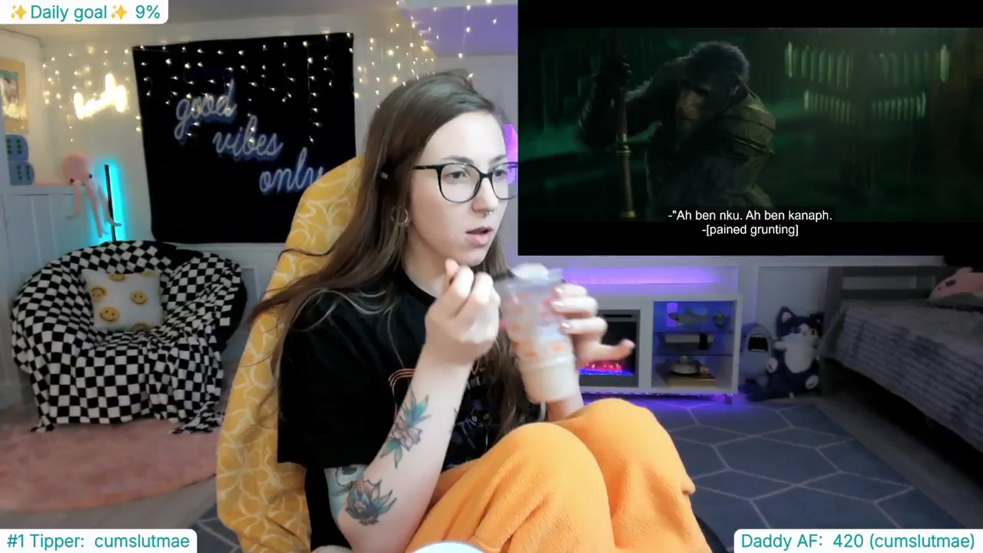 Gallery image thumbnail from TheSharkQueen's myfreecams stream on, 02/21/2025, 09:08 image 4 of 20