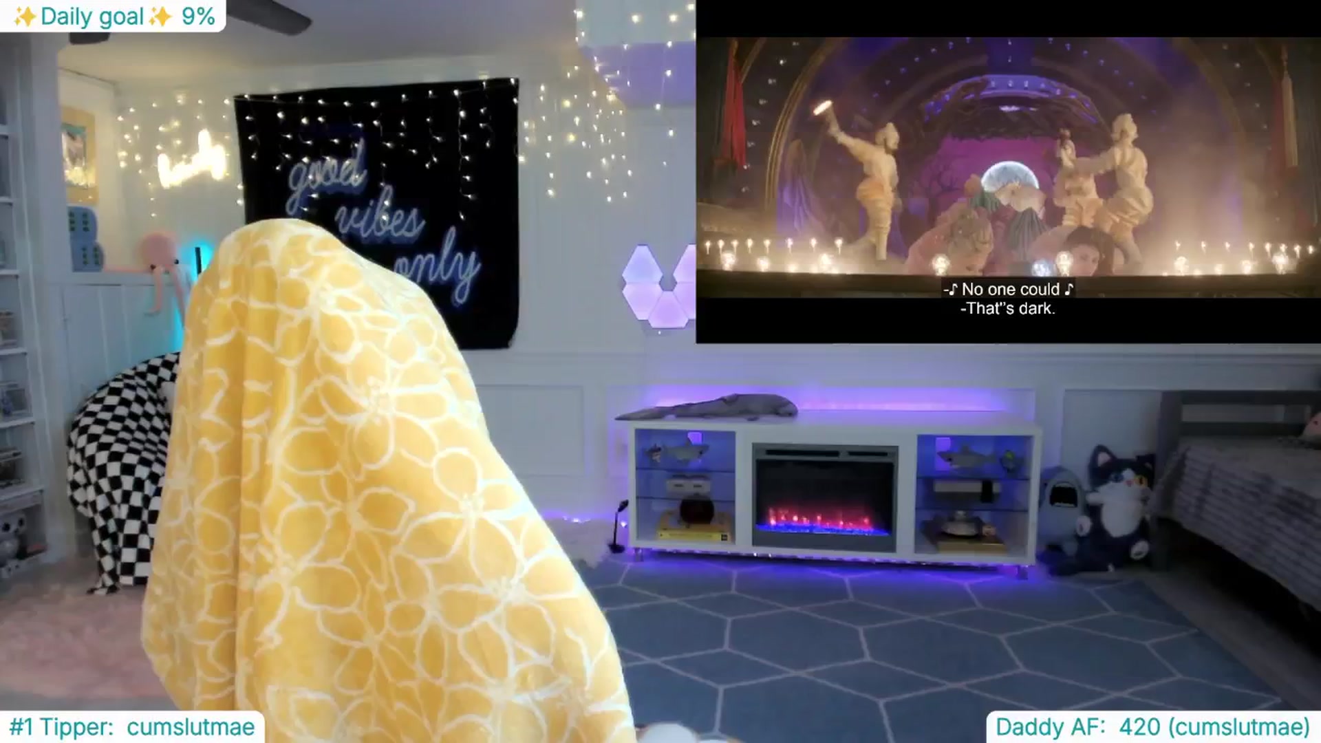 Gallery image thumbnail from TheSharkQueen's myfreecams stream on, 02/21/2025, 09:08 image 1 of 20