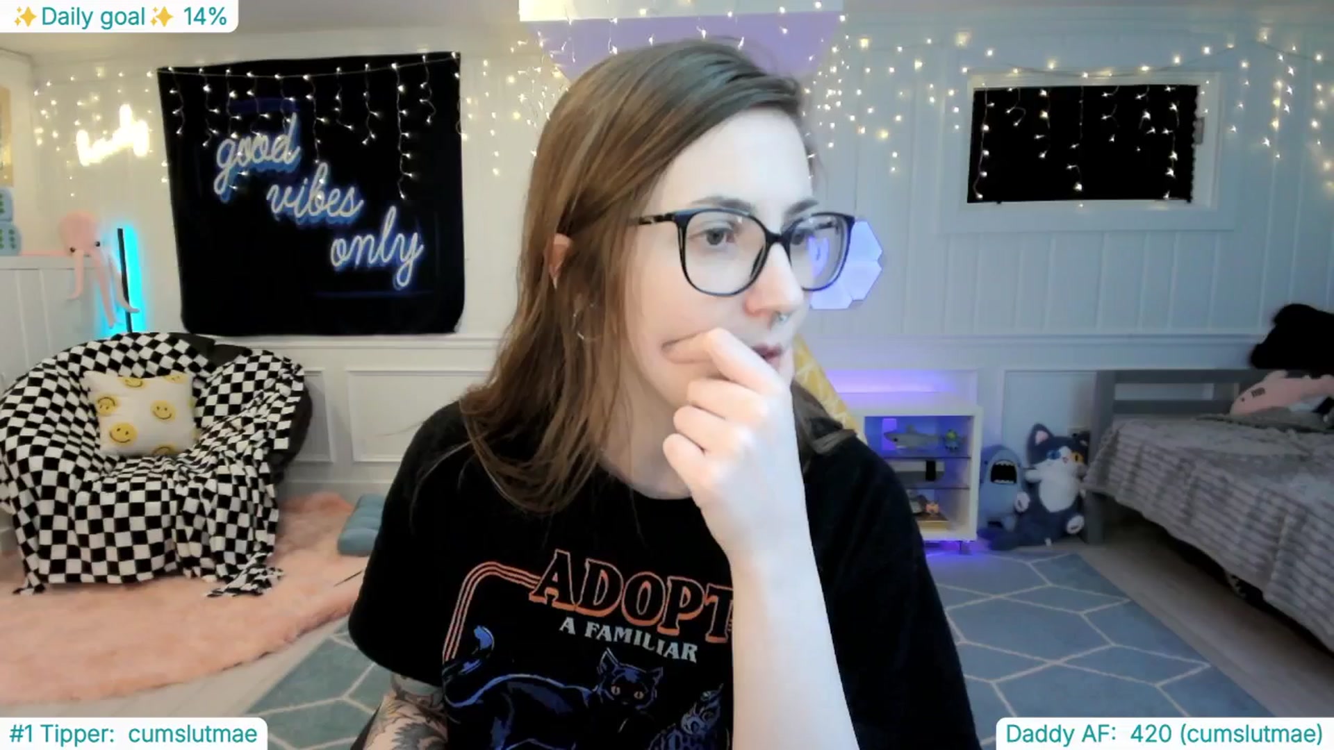 Gallery image thumbnail from TheSharkQueen's myfreecams stream on, 02/21/2025, 09:08 image 20 of 20
