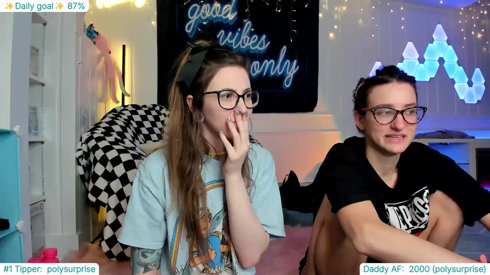 Gallery image thumbnail from TheSharkQueen's myfreecams stream on, 03/16/2025, 07:56 image 17 of 20
