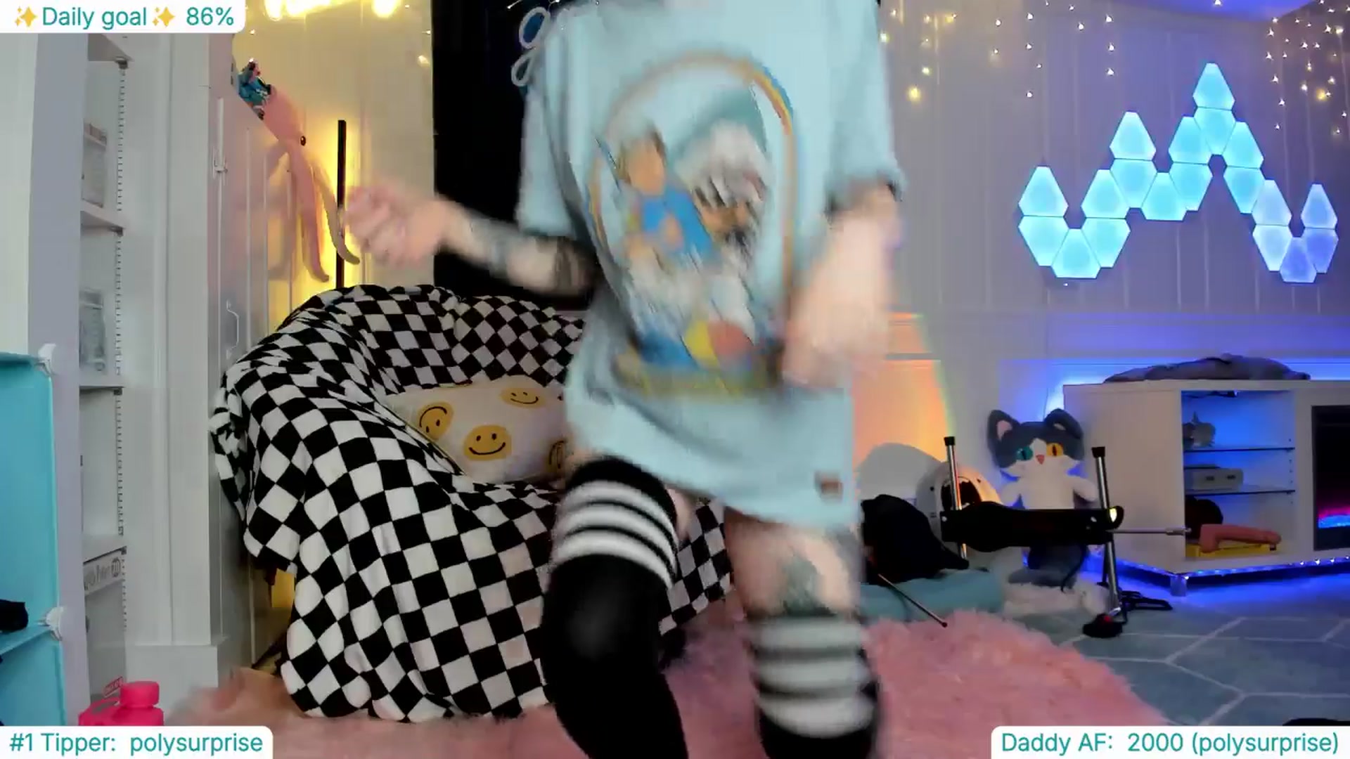 Gallery image thumbnail from TheSharkQueen's myfreecams stream on, 03/16/2025, 07:56 image 11 of 20