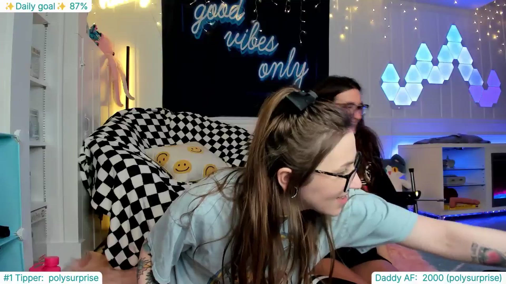 Gallery image thumbnail from TheSharkQueen's myfreecams stream on, 03/16/2025, 07:56 image 12 of 20