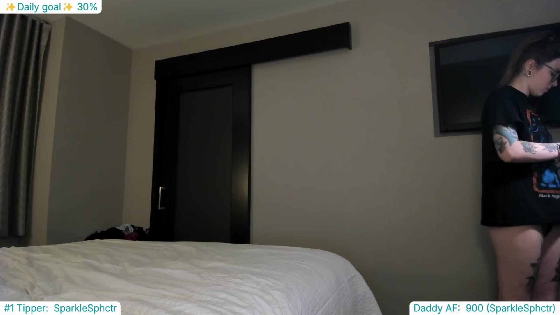 Gallery image thumbnail from TheSharkQueen's myfreecams stream on, 03/23/2025, 07:29 image 20 of 20