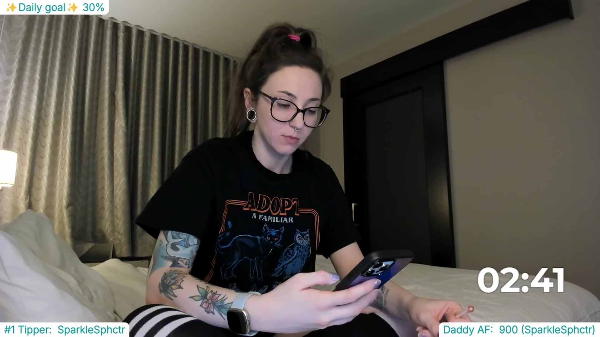 Gallery image thumbnail from TheSharkQueen's myfreecams stream on, 03/23/2025, 07:29 image 18 of 20