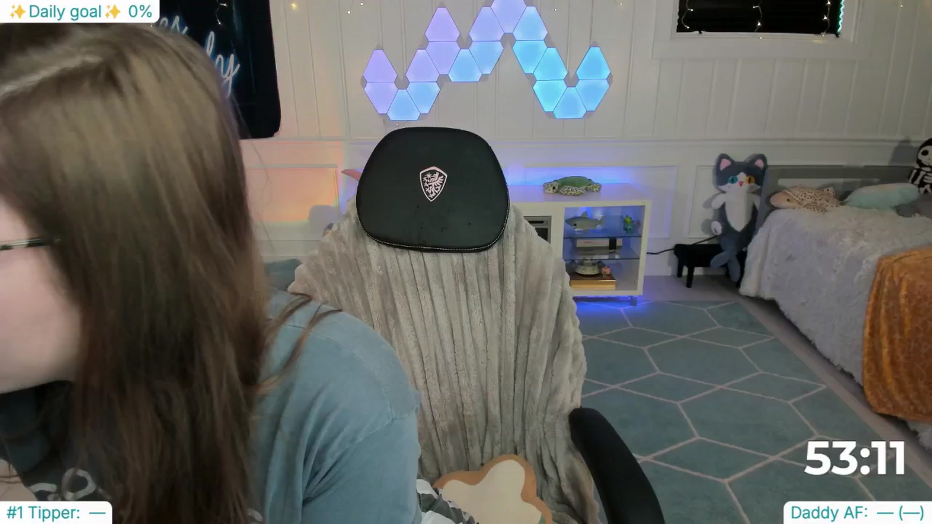 Gallery image thumbnail from TheSharkQueen's myfreecams stream on, 03/28/2025, 20:21 image 2 of 20