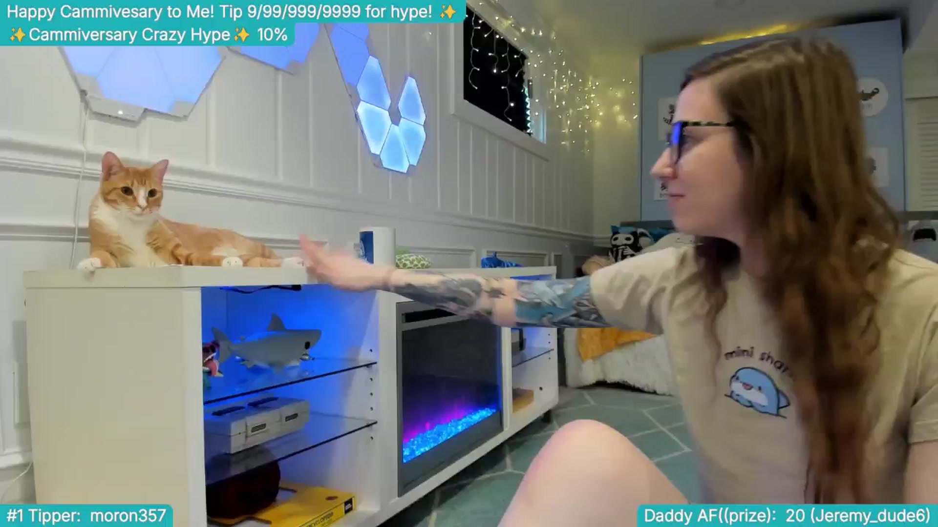 Gallery image thumbnail from TheSharkQueen's myfreecams stream on, 04/05/2025, 21:38 image 9 of 20