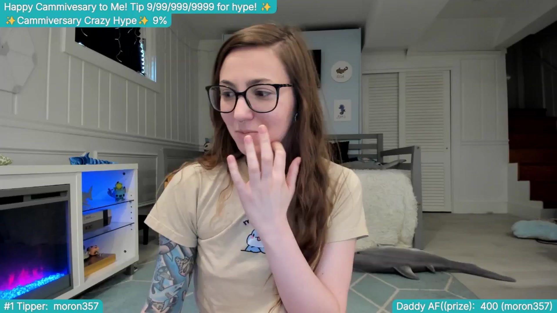 Gallery image thumbnail from TheSharkQueen's myfreecams stream on, 04/05/2025, 21:38 image 1 of 20