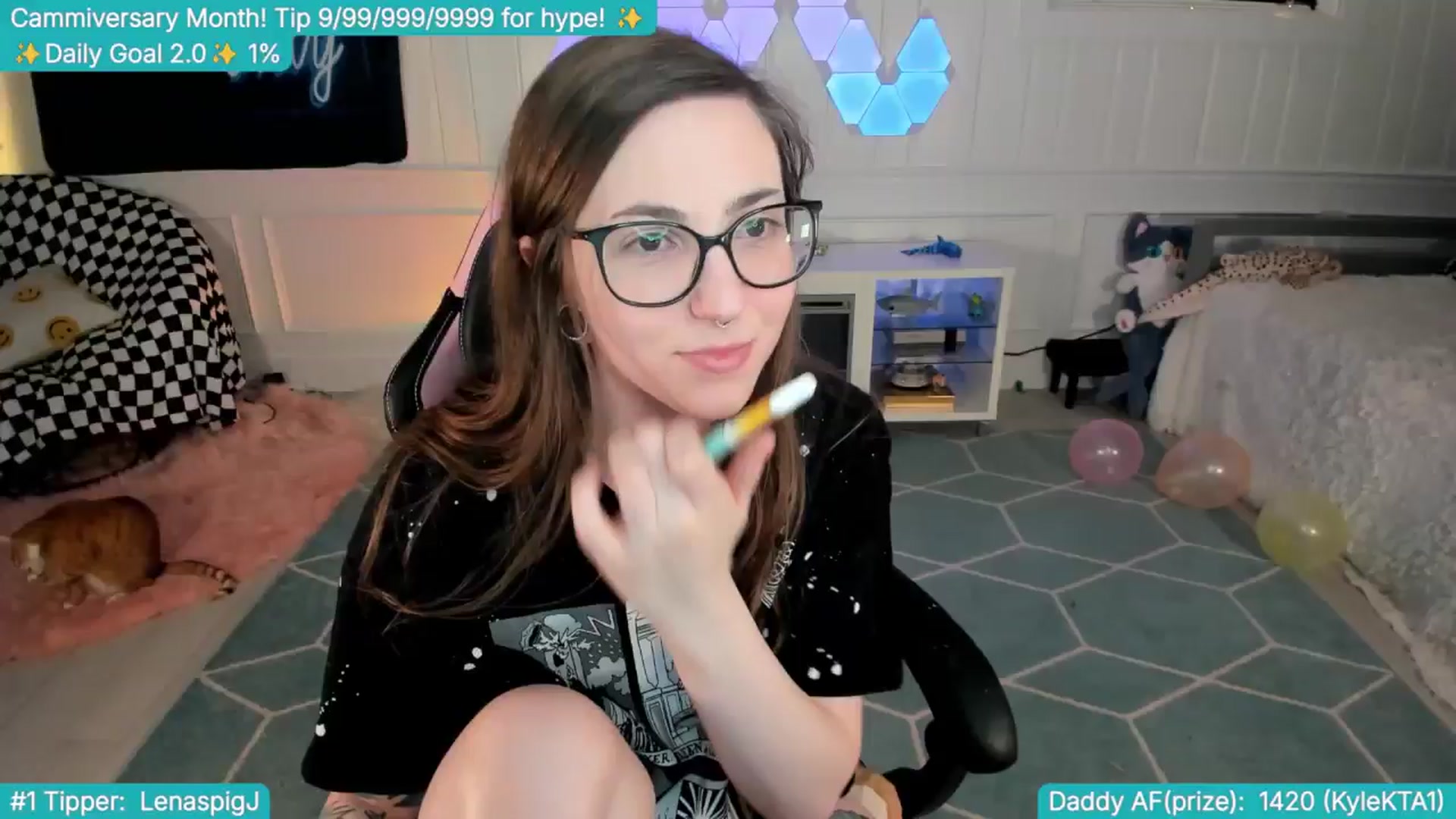 Gallery image thumbnail from TheSharkQueen's myfreecams stream on, 04/11/2025, 03:47 image 17 of 20
